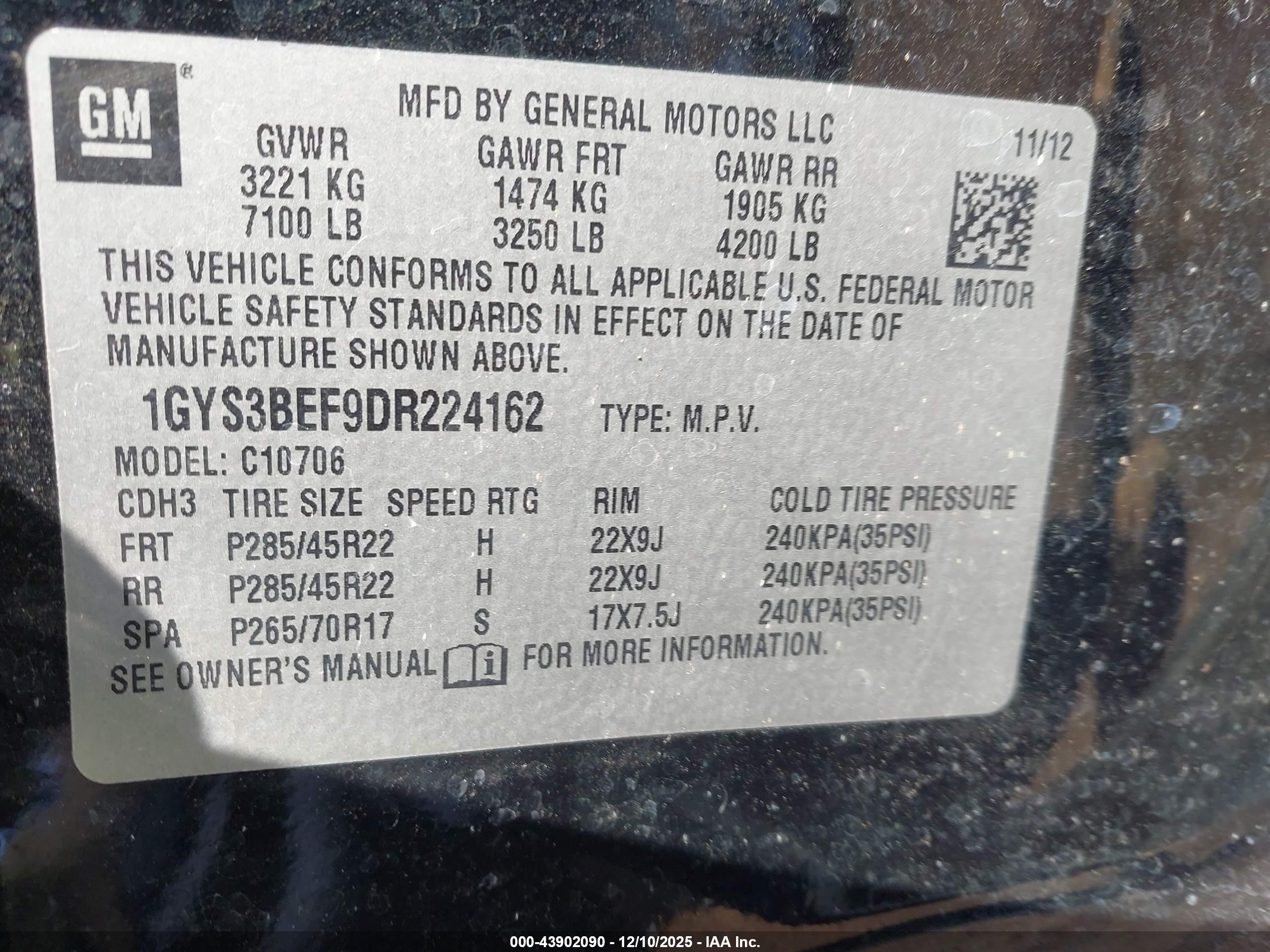 CADILLAC ESCALADE image 9