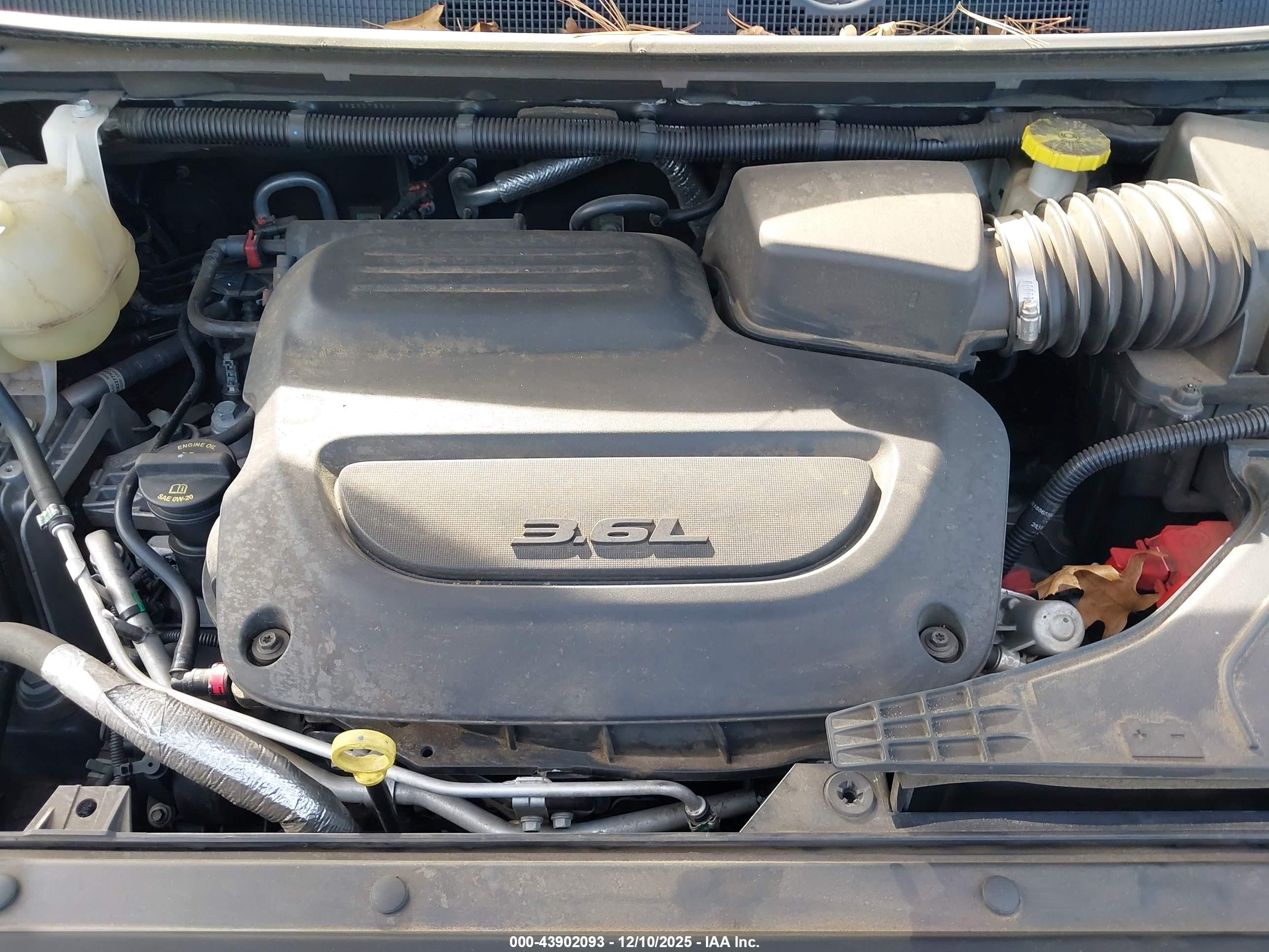 CHRYSLER PACIFICA image 10