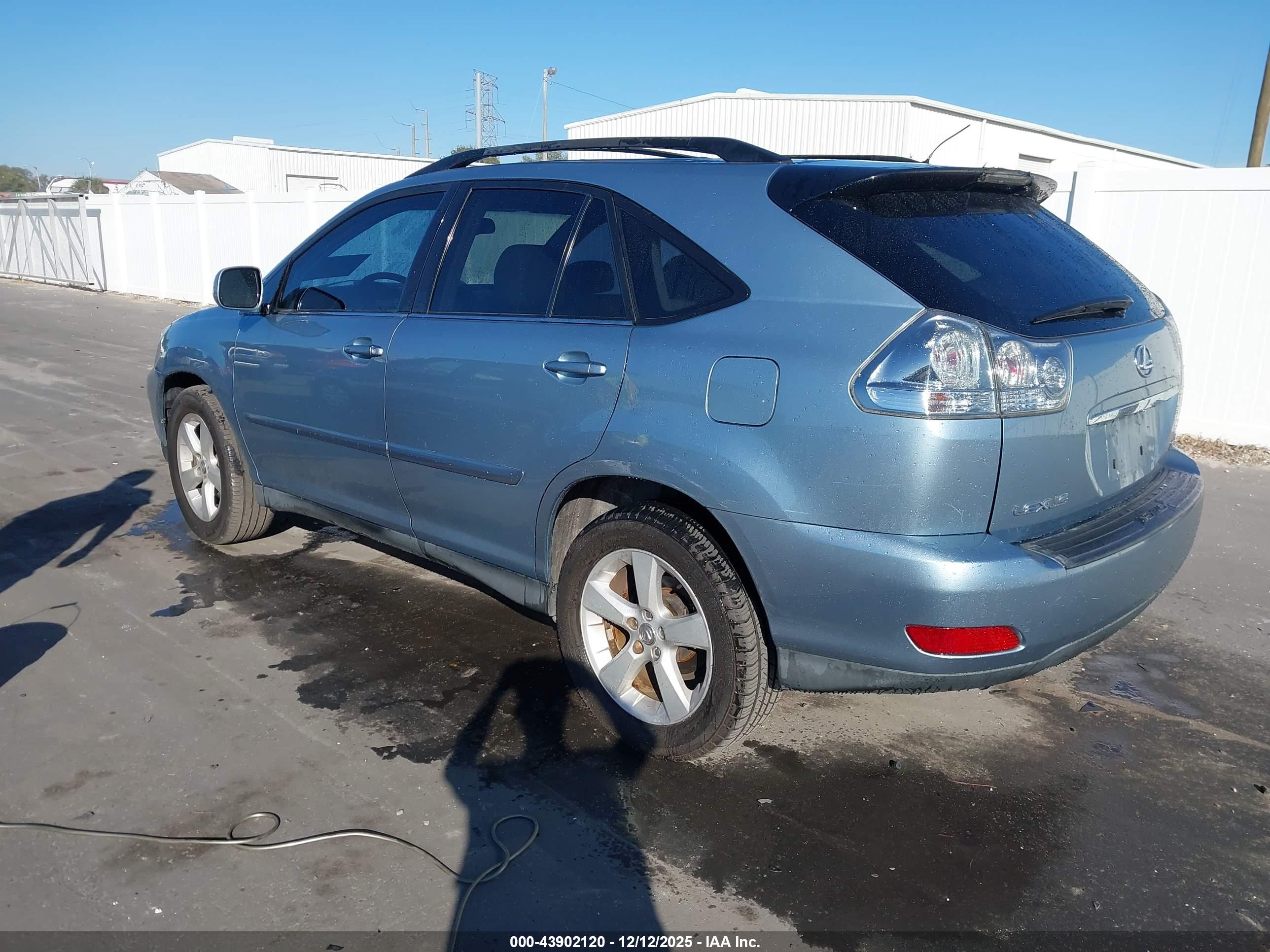 LEXUS RX image 3