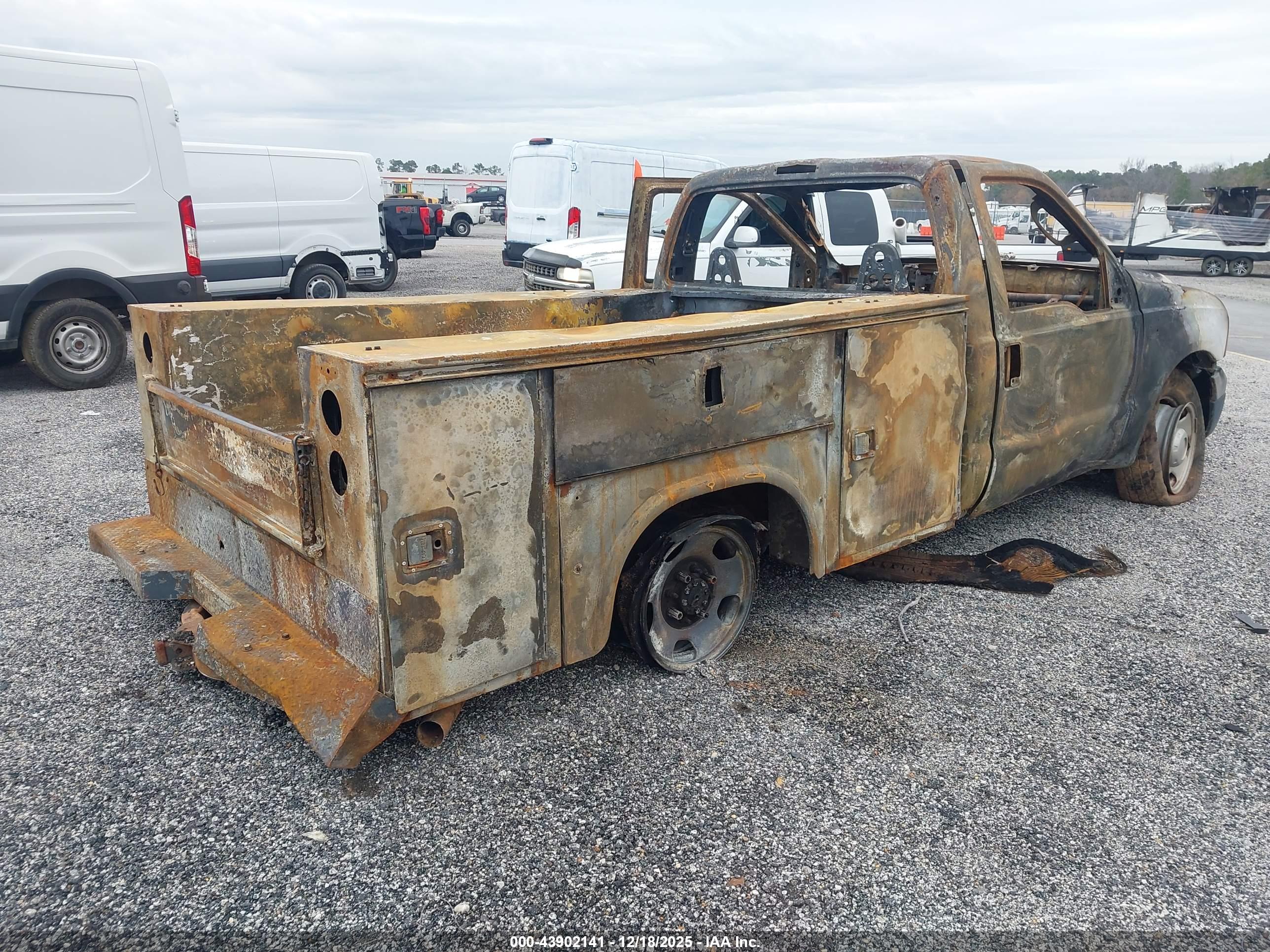 FORD F-350 image 4