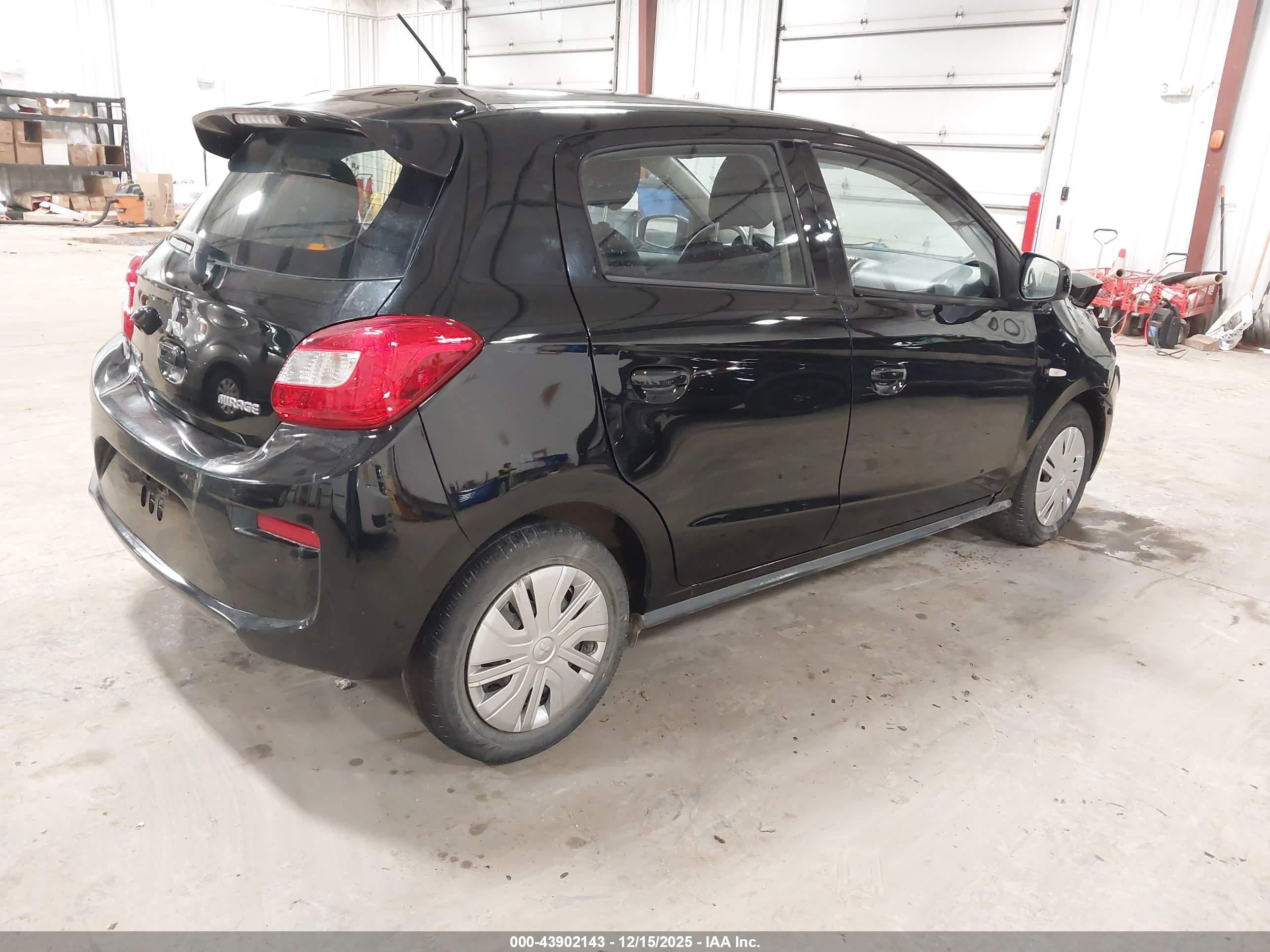 MITSUBISHI MIRAGE image 4