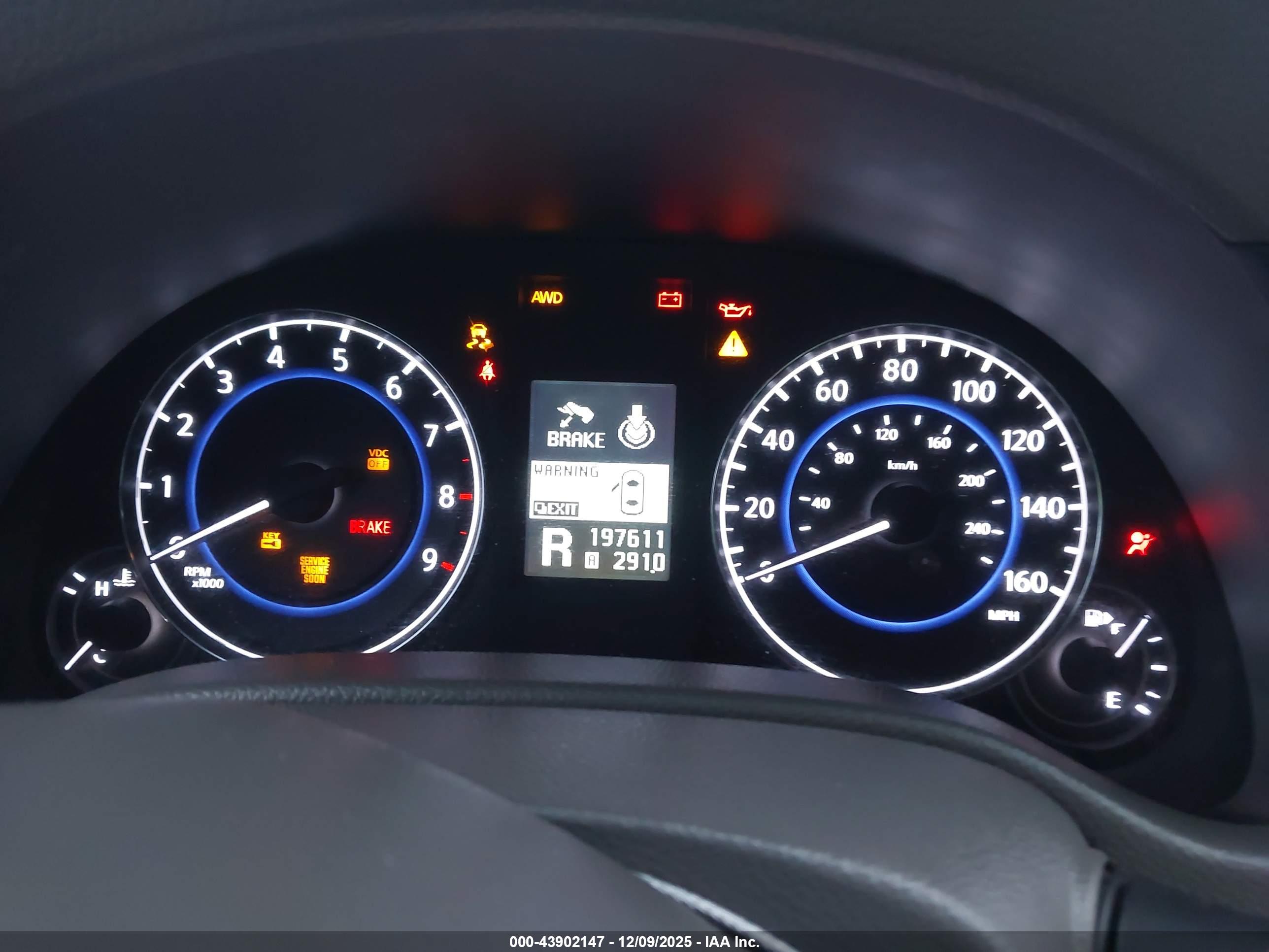 INFINITI G37X image 7