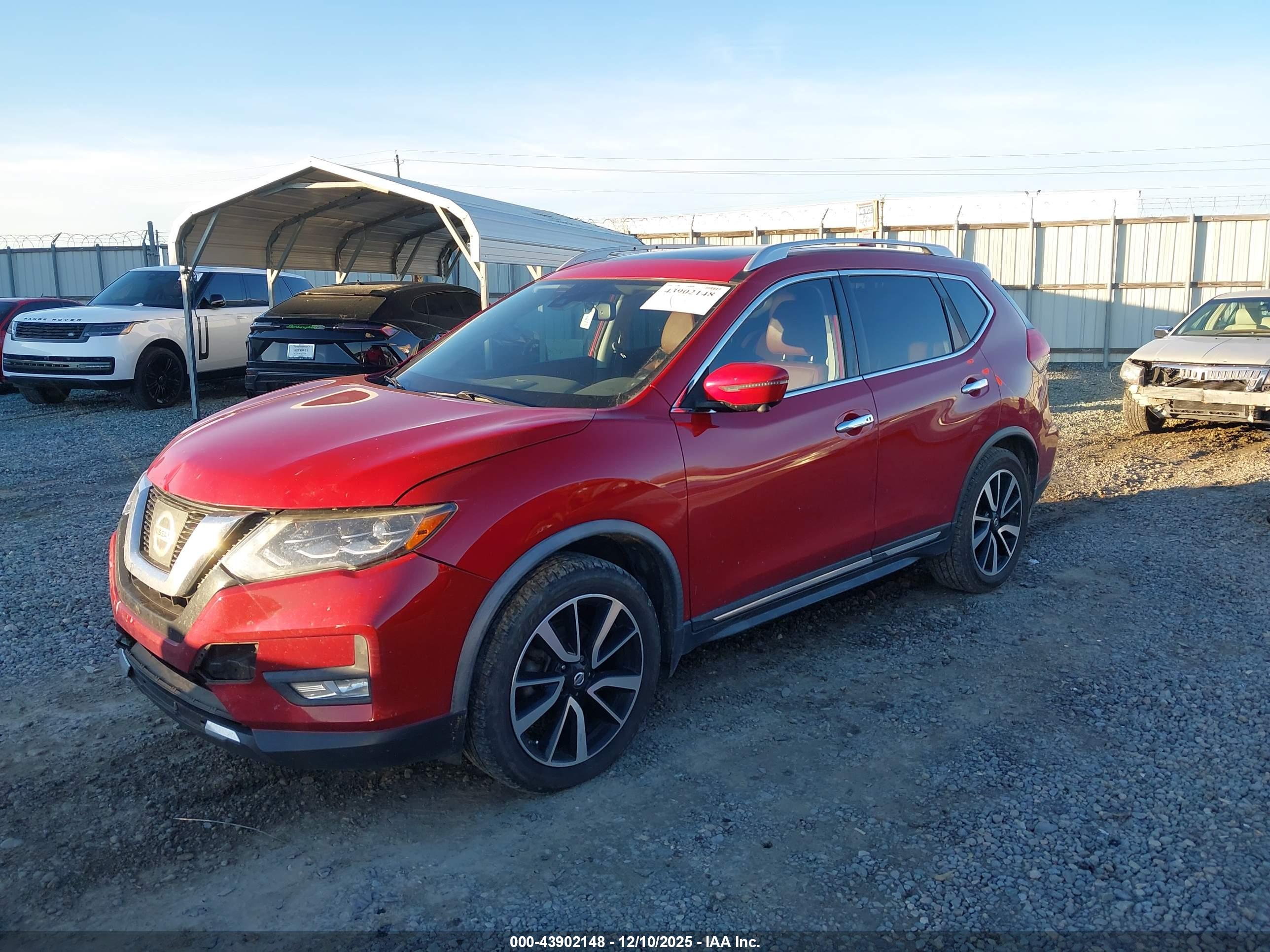 NISSAN ROGUE image 2