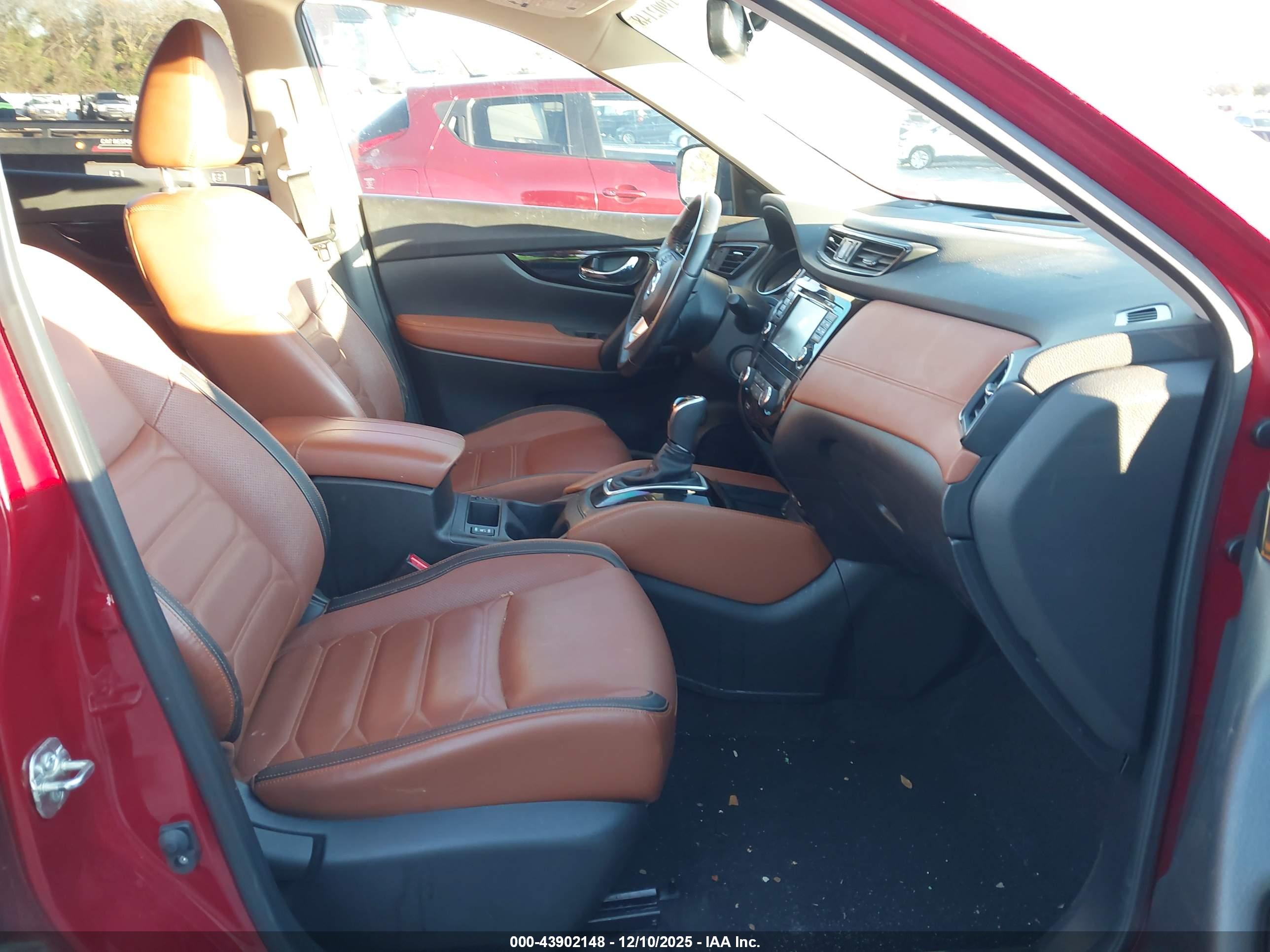 NISSAN ROGUE image 5