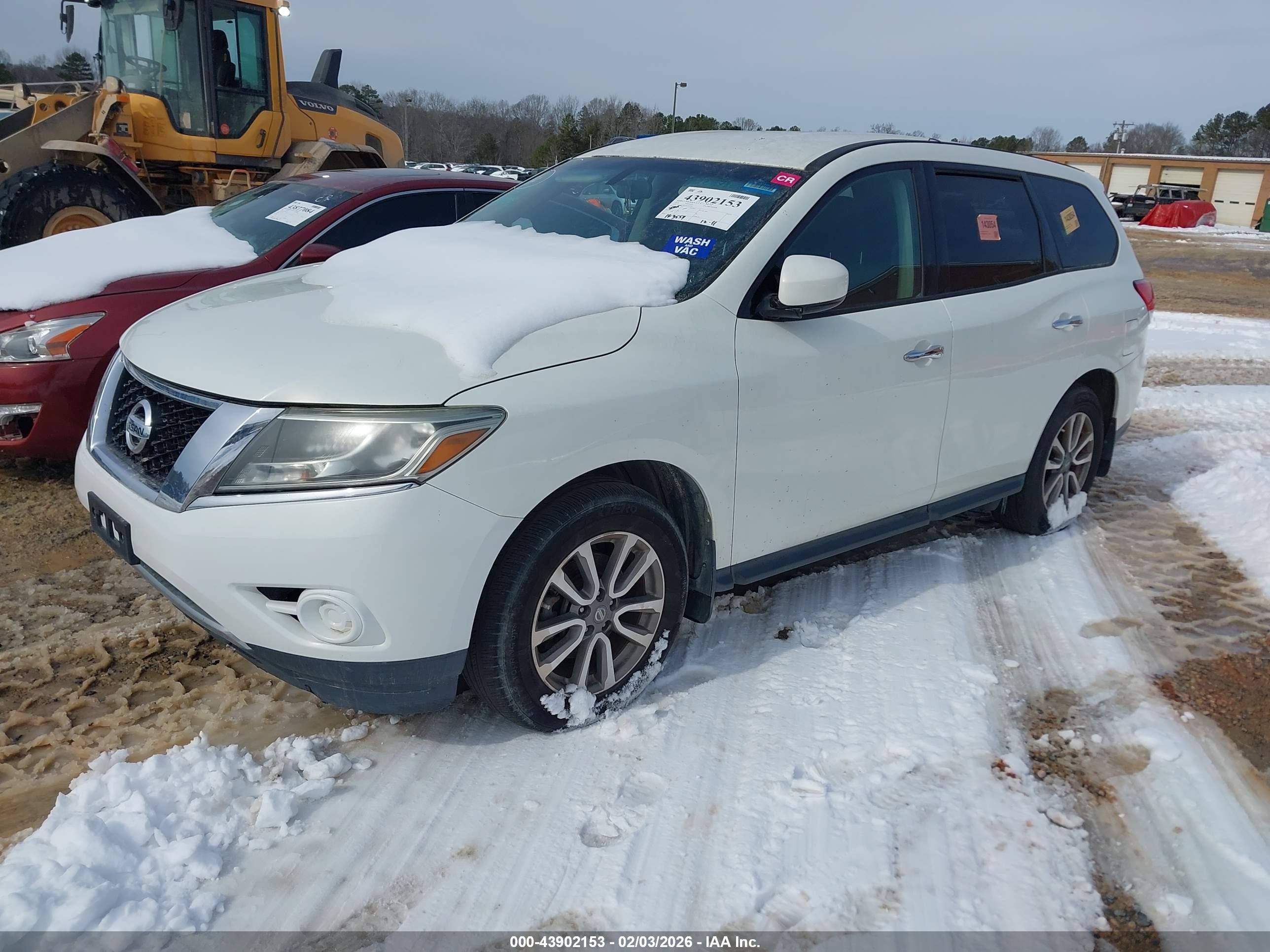 NISSAN PATHFINDER image 2