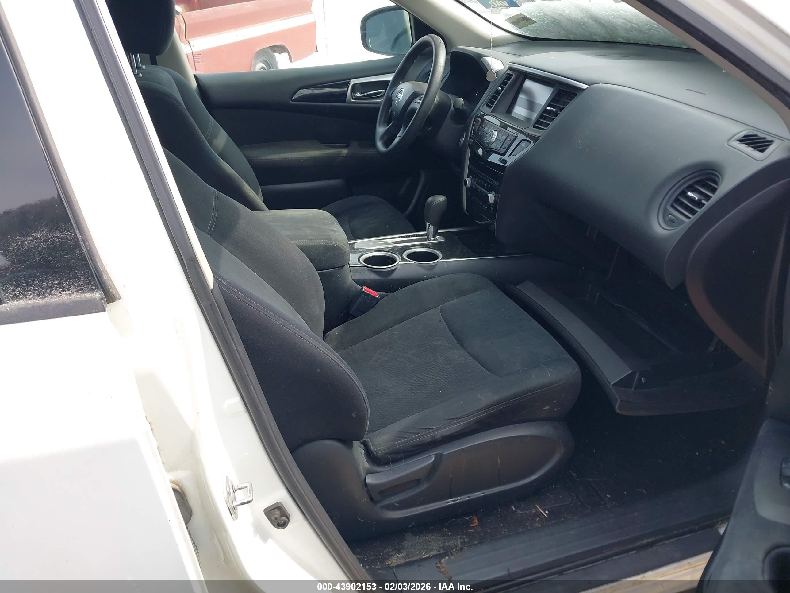 NISSAN PATHFINDER image 5