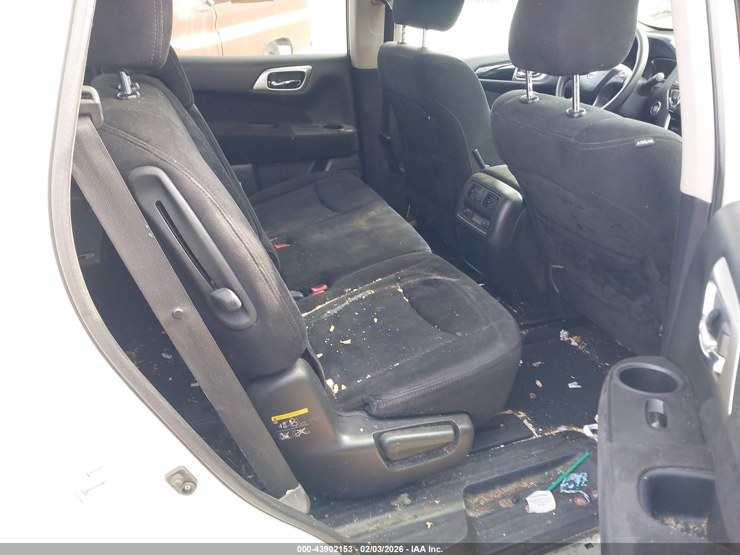 NISSAN PATHFINDER image 8