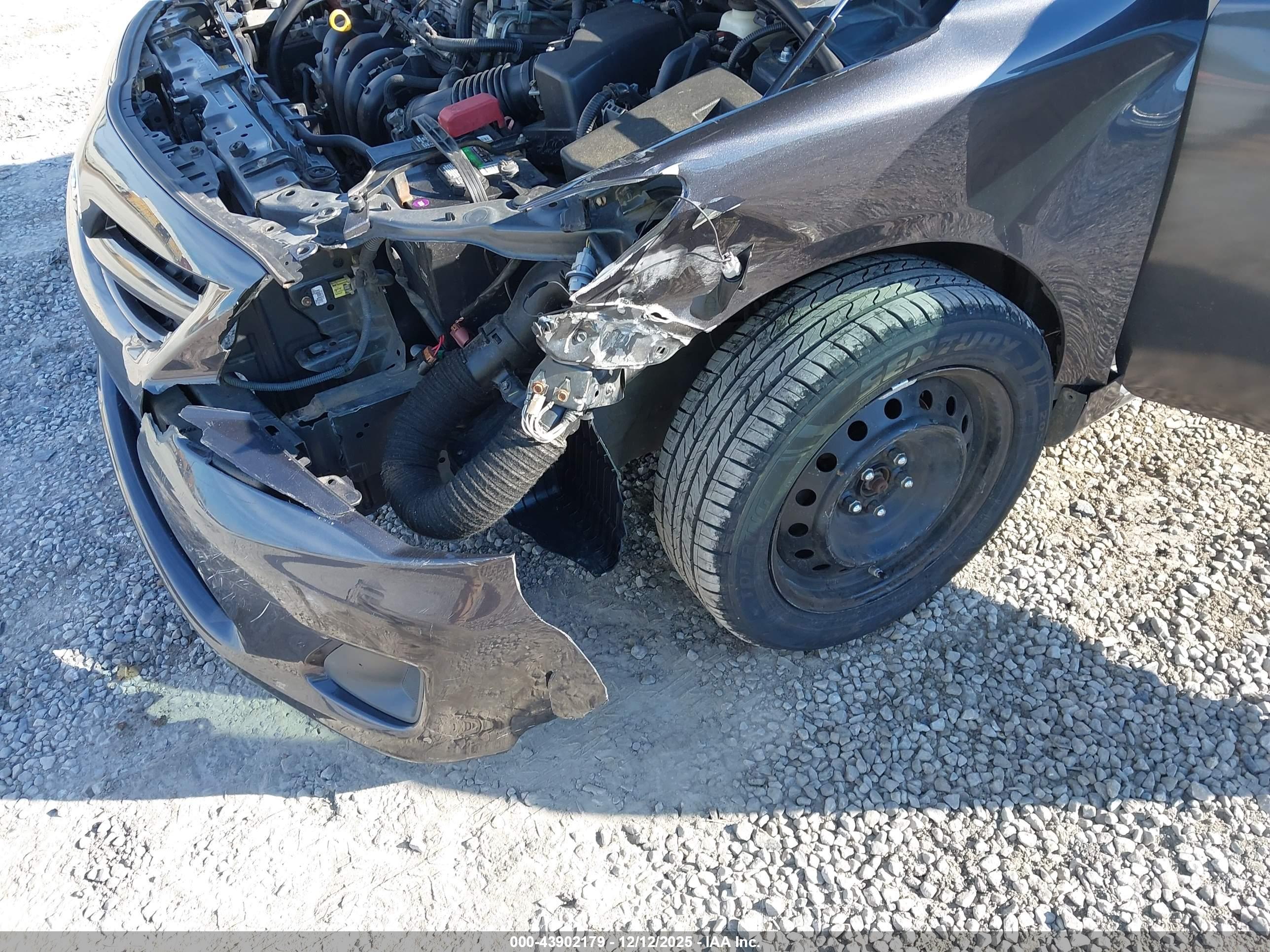 TOYOTA COROLLA image 6