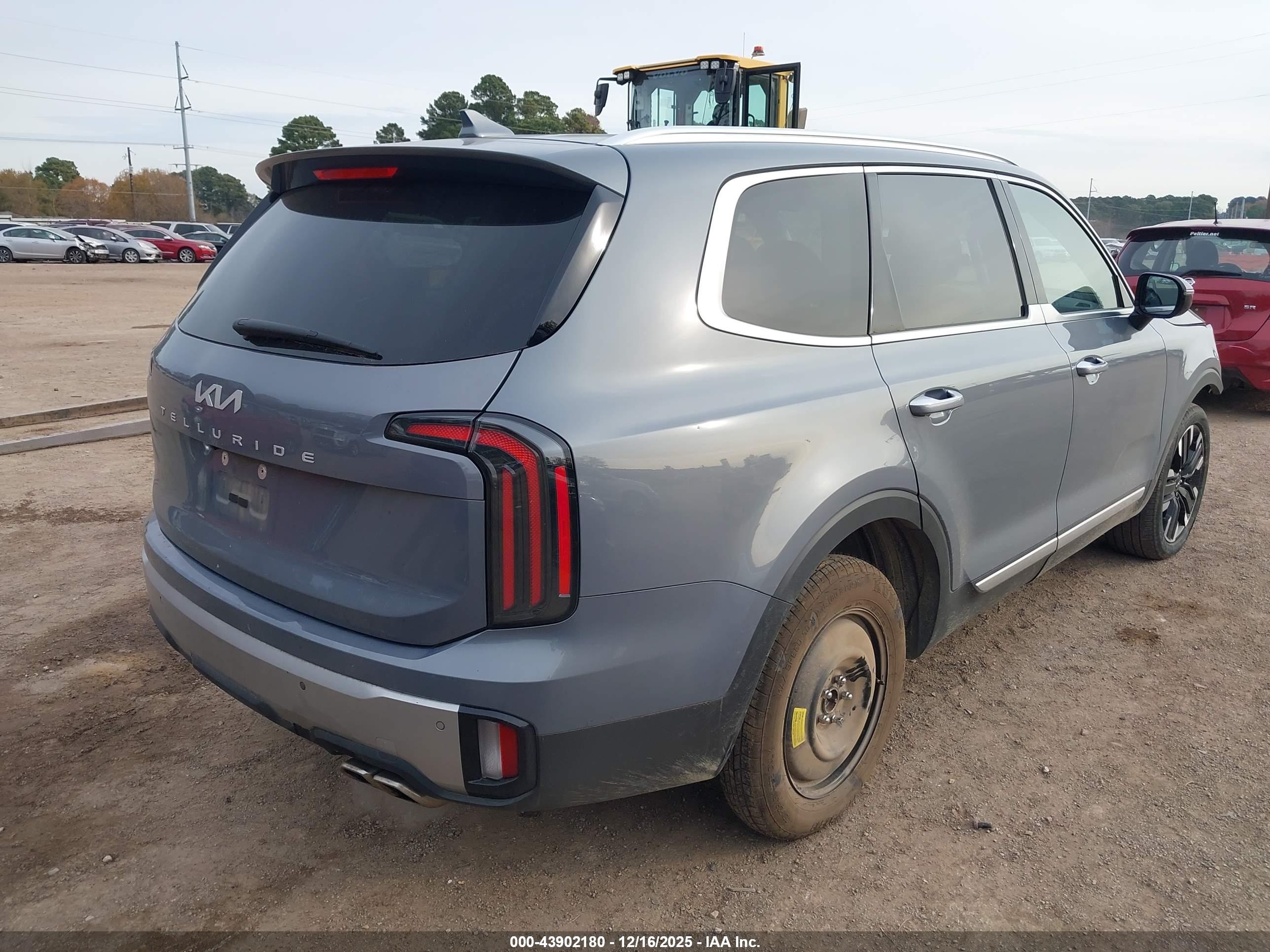 KIA TELLURIDE image 4