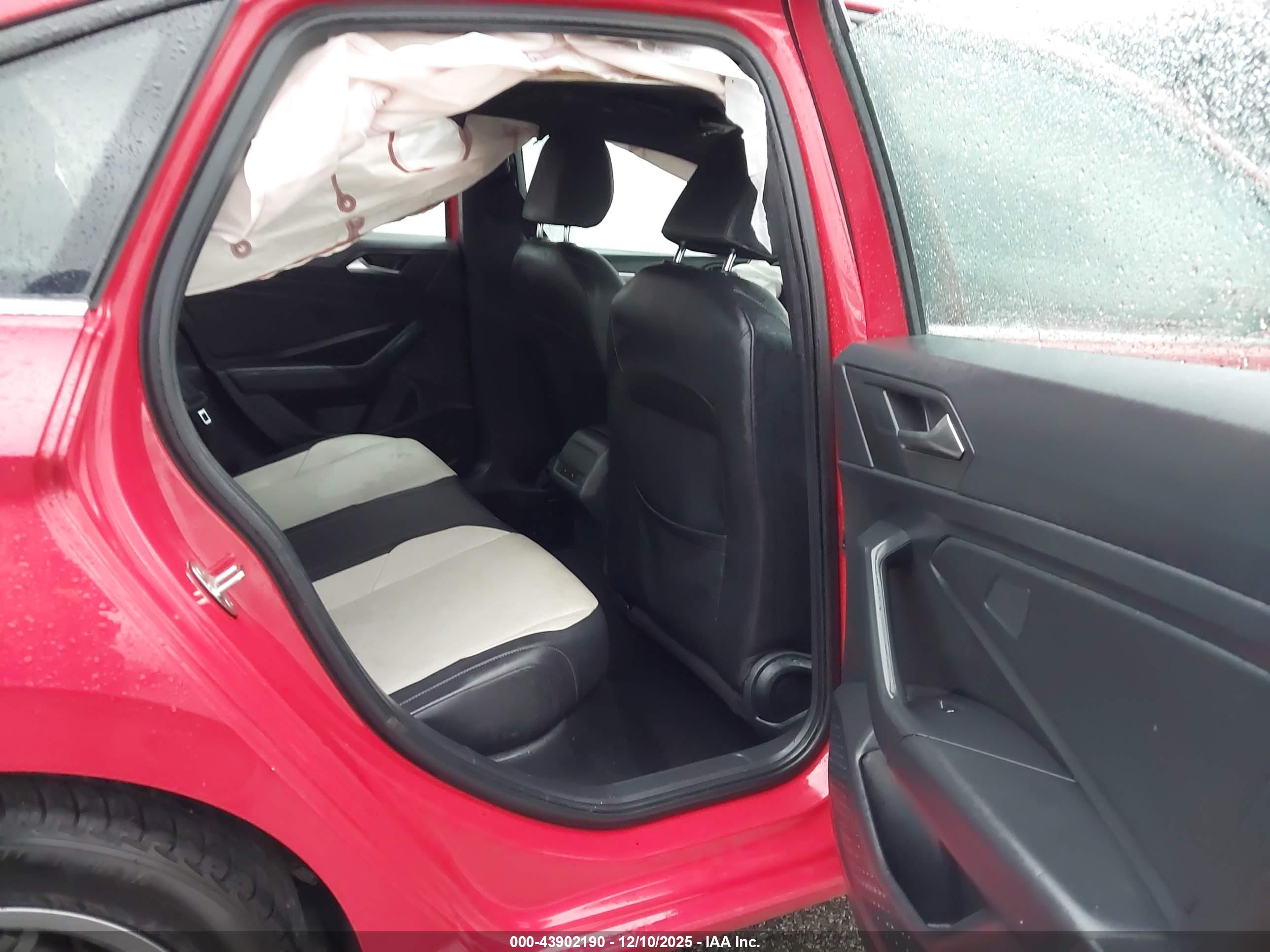 VOLKSWAGEN JETTA image 8