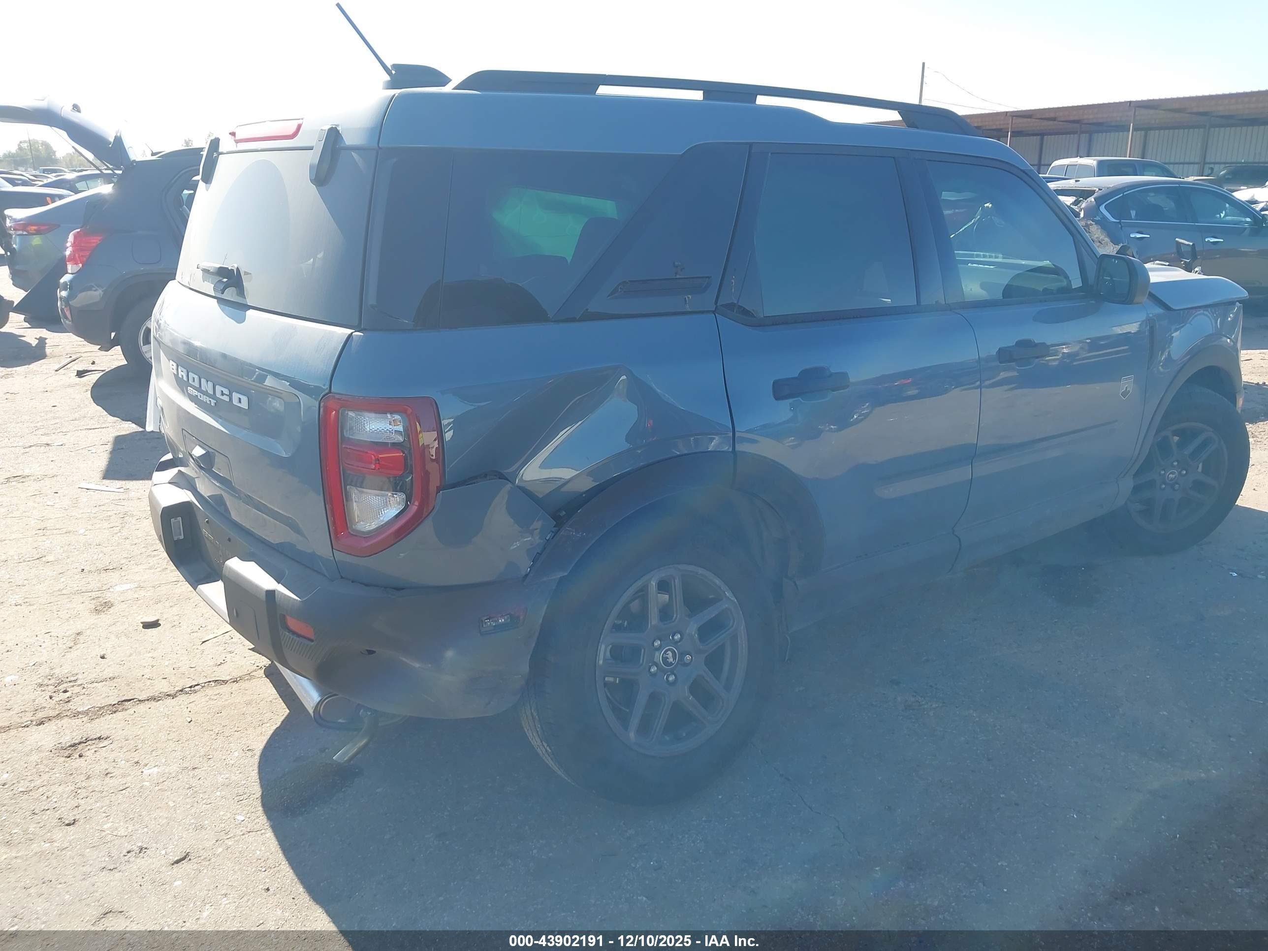 FORD BRONCO image 4
