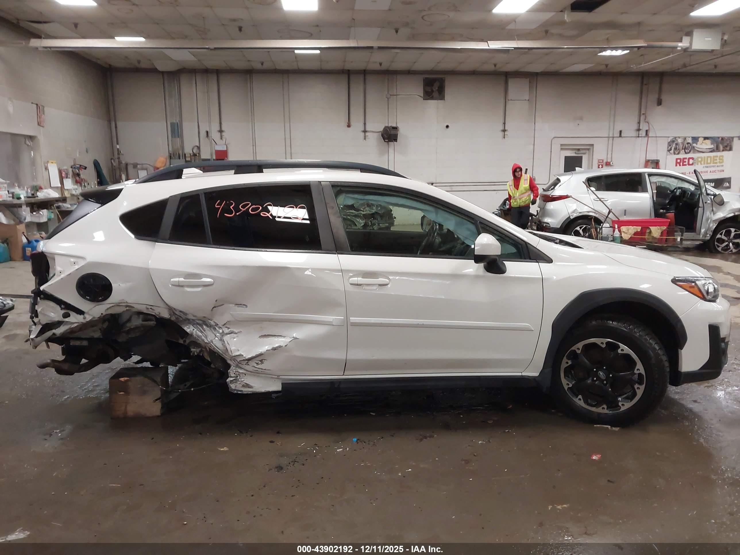 SUBARU CROSSTREK image 6