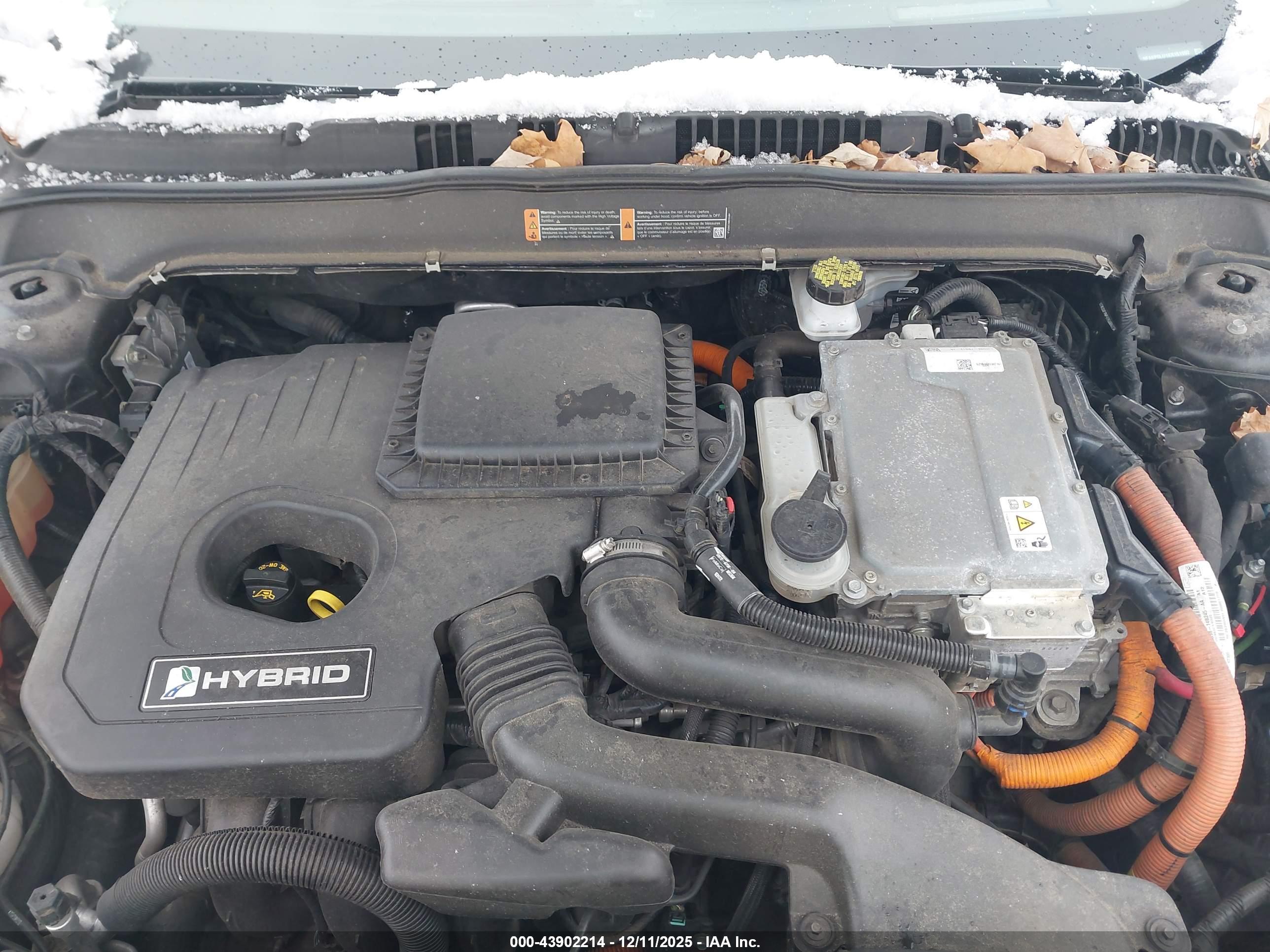 FORD FUSION image 10