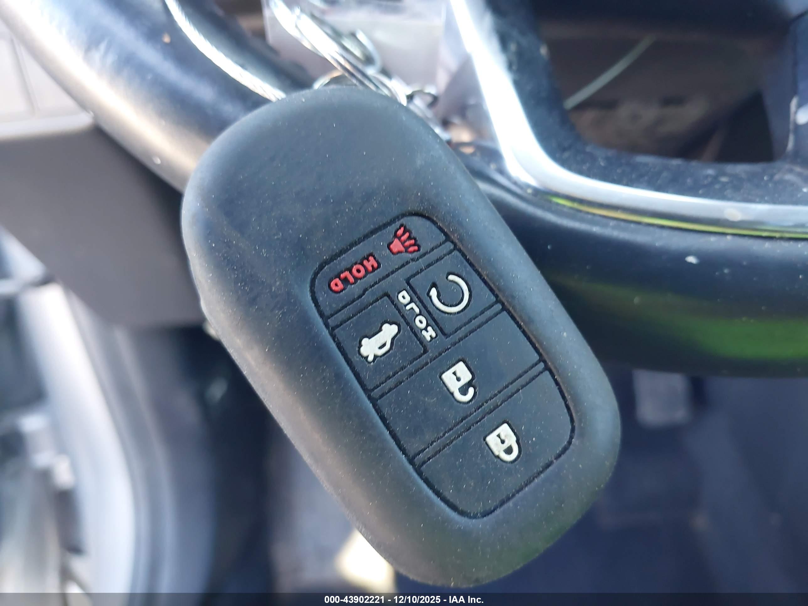 HONDA CR-V image 11