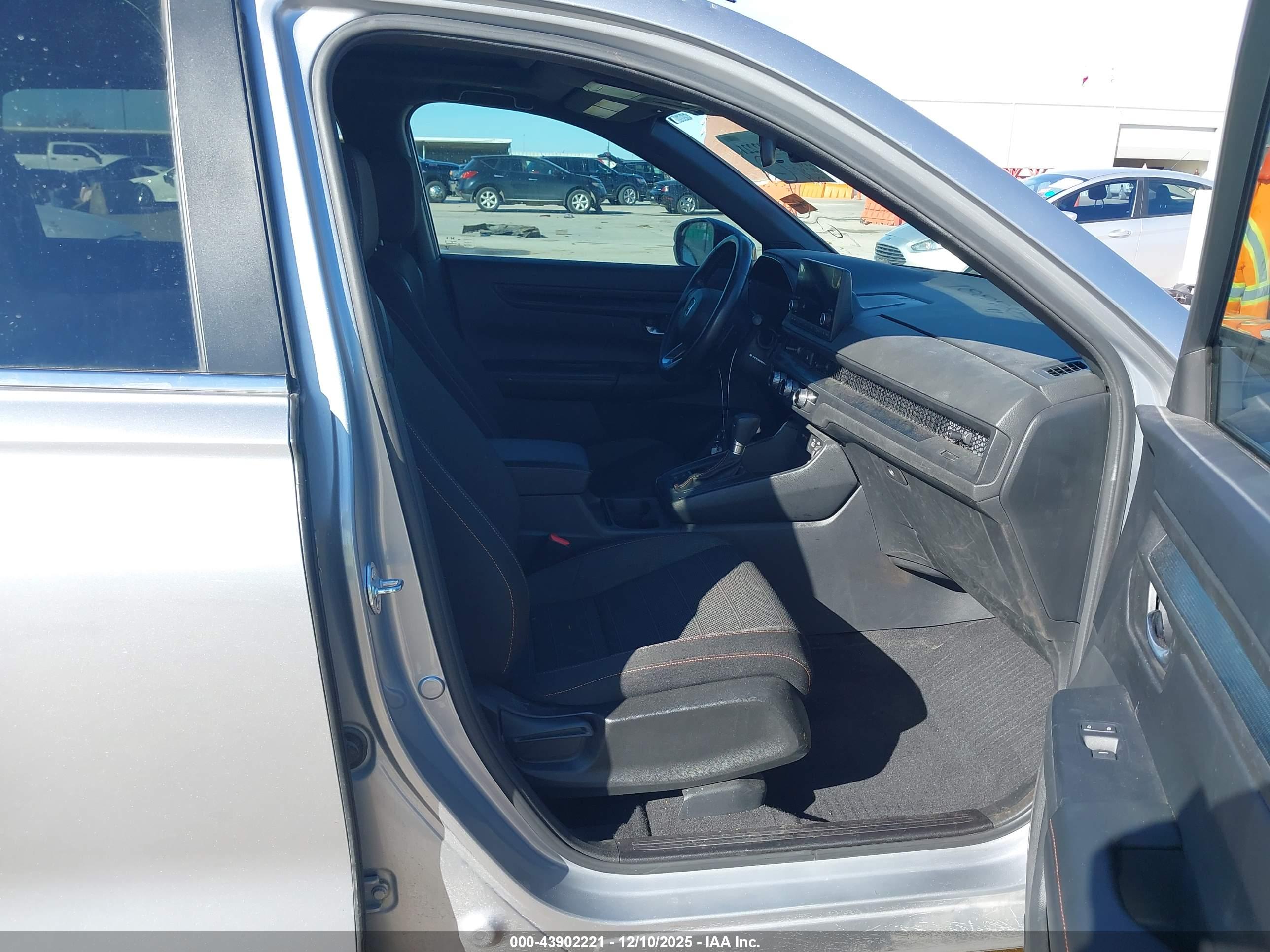 HONDA CR-V image 5