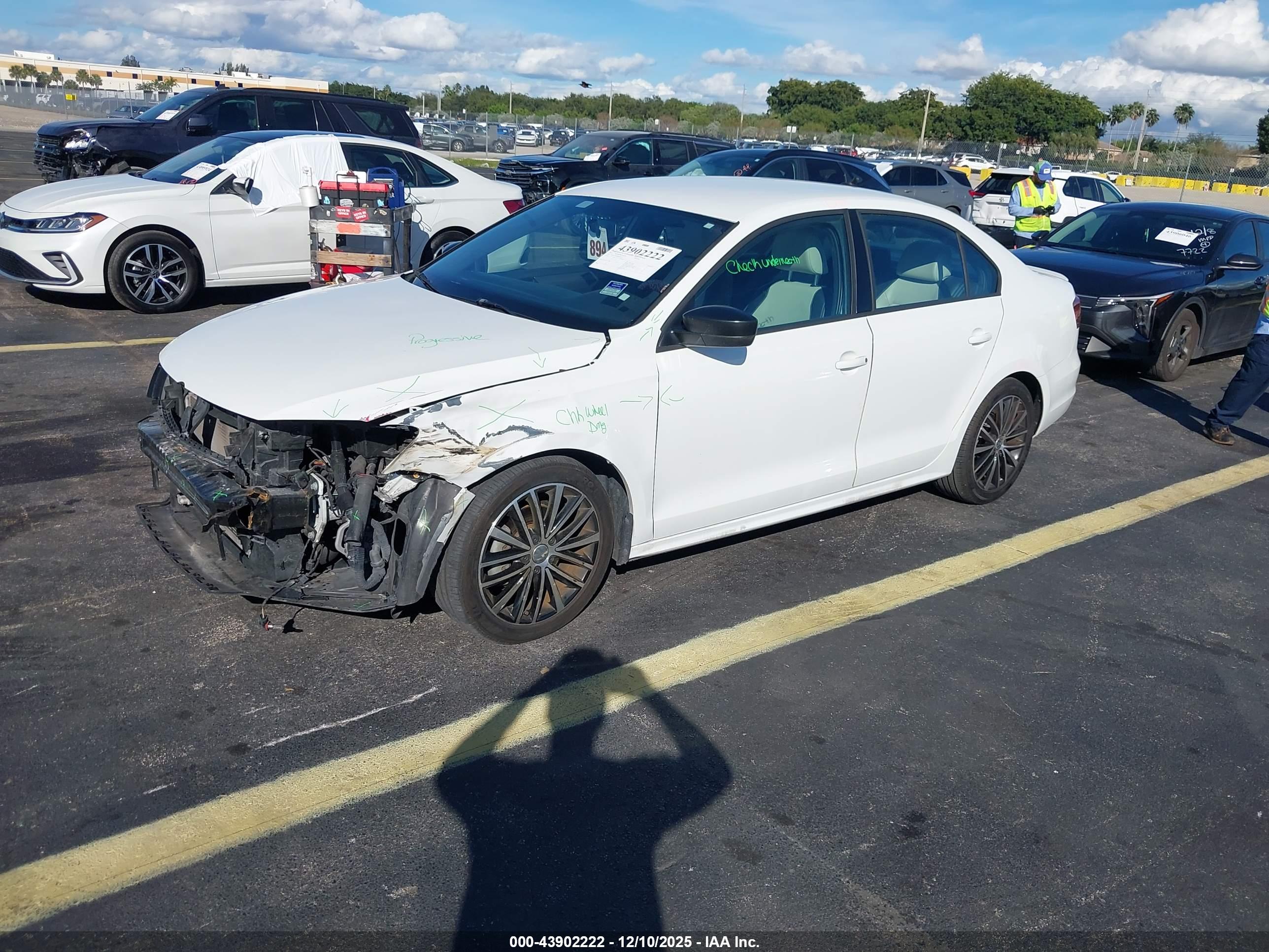 VOLKSWAGEN JETTA image 2