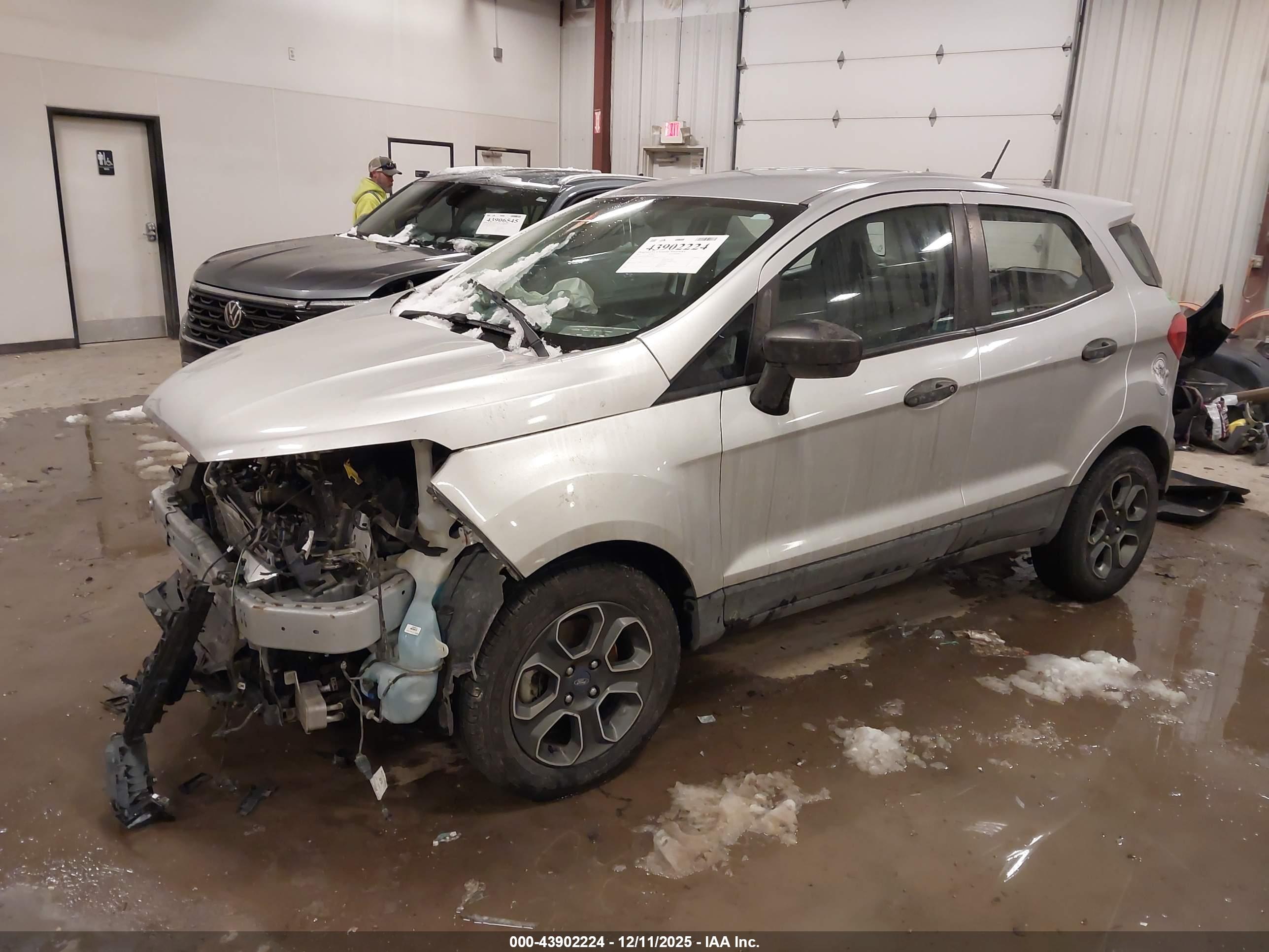FORD ECOSPORT image 2