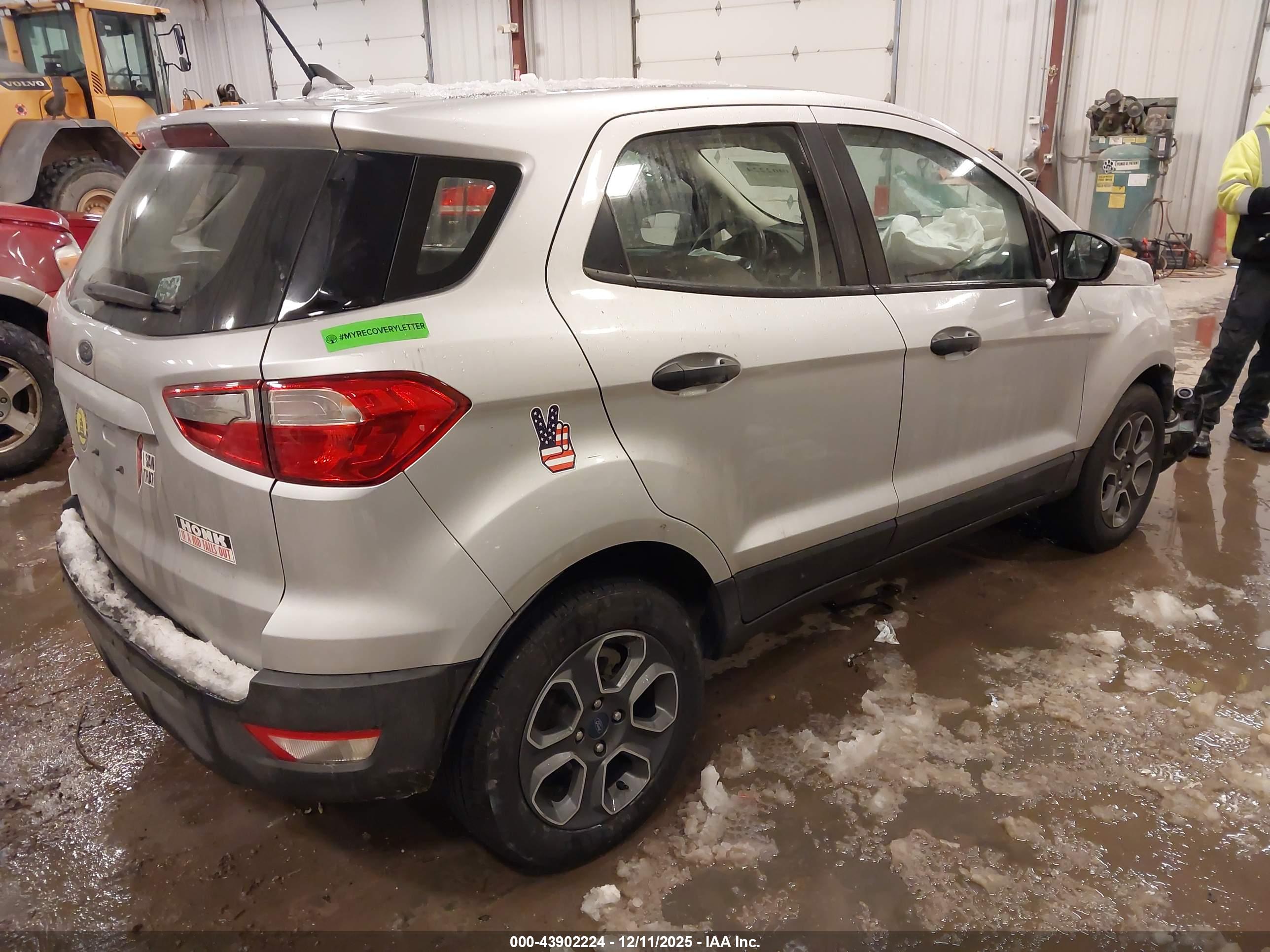 FORD ECOSPORT image 4
