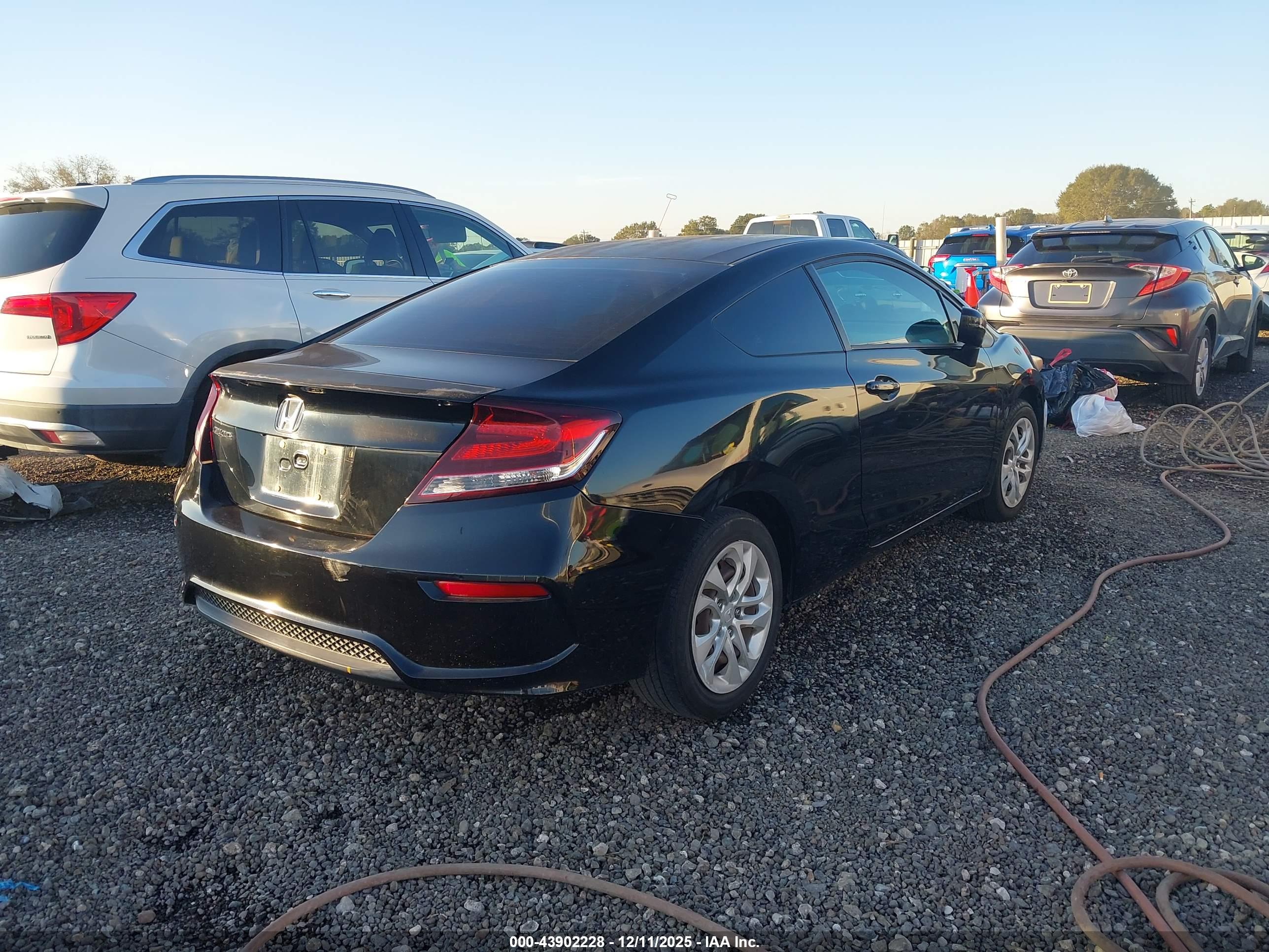 HONDA CIVIC image 4