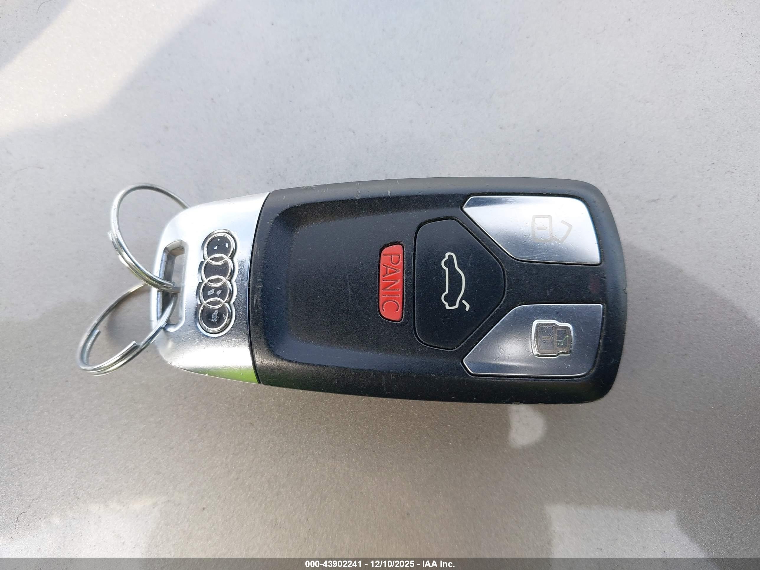 AUDI Q7 image 11