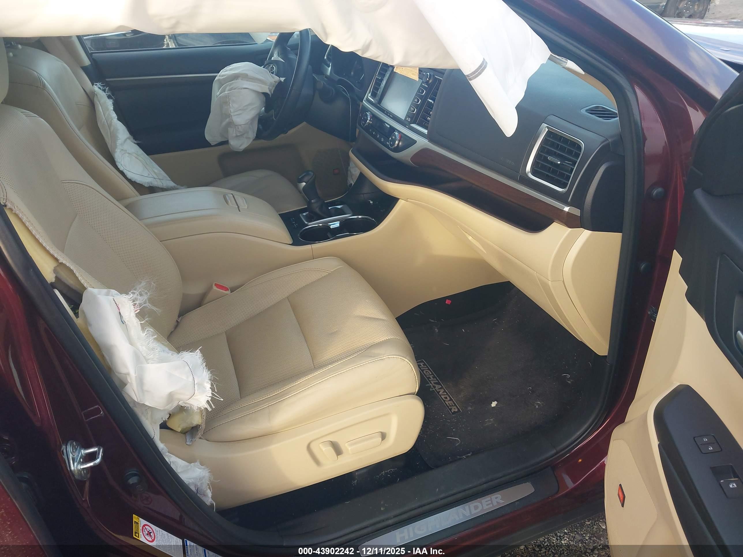 TOYOTA HIGHLANDER image 5
