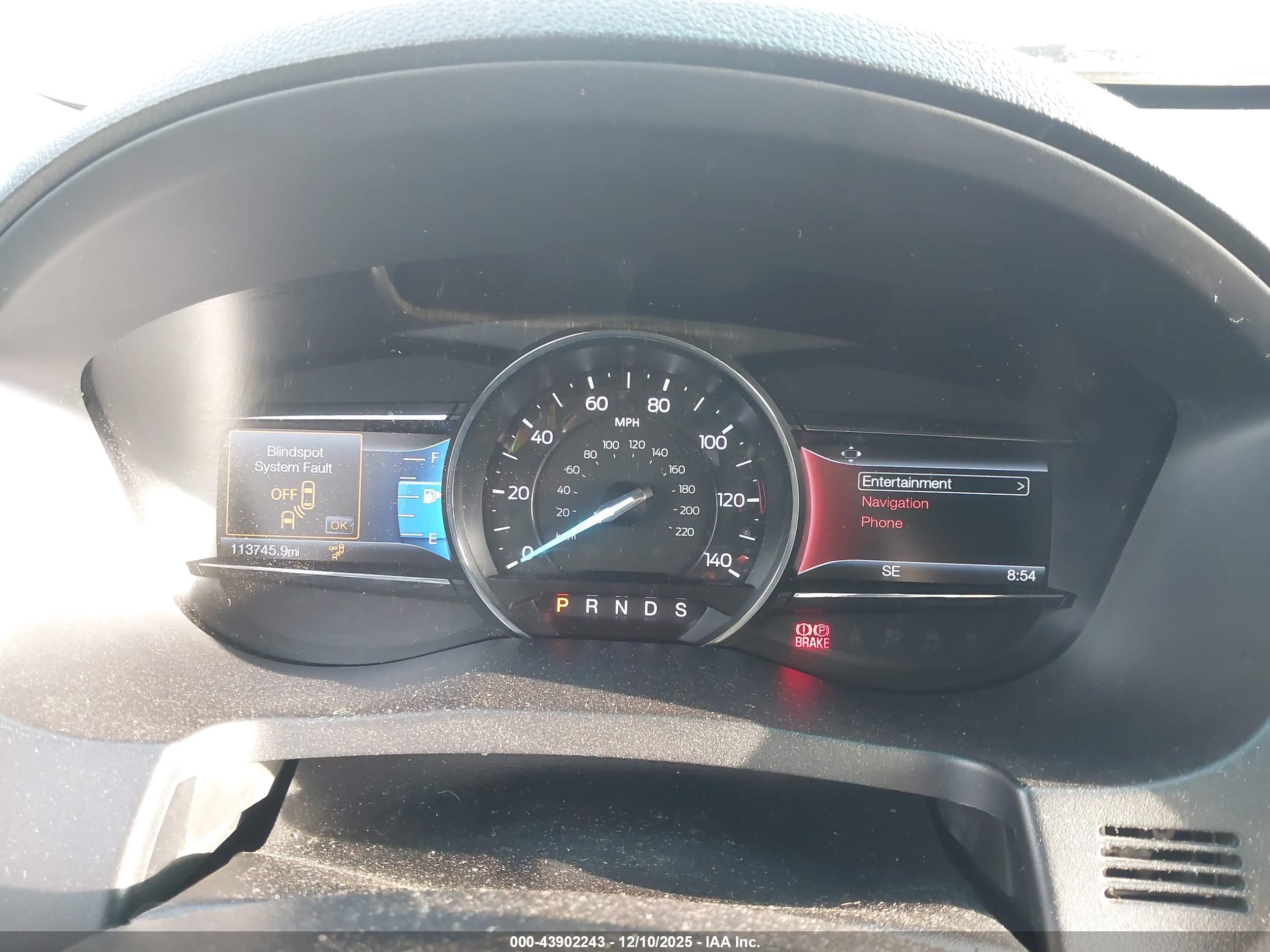 FORD EXPLORER image 7