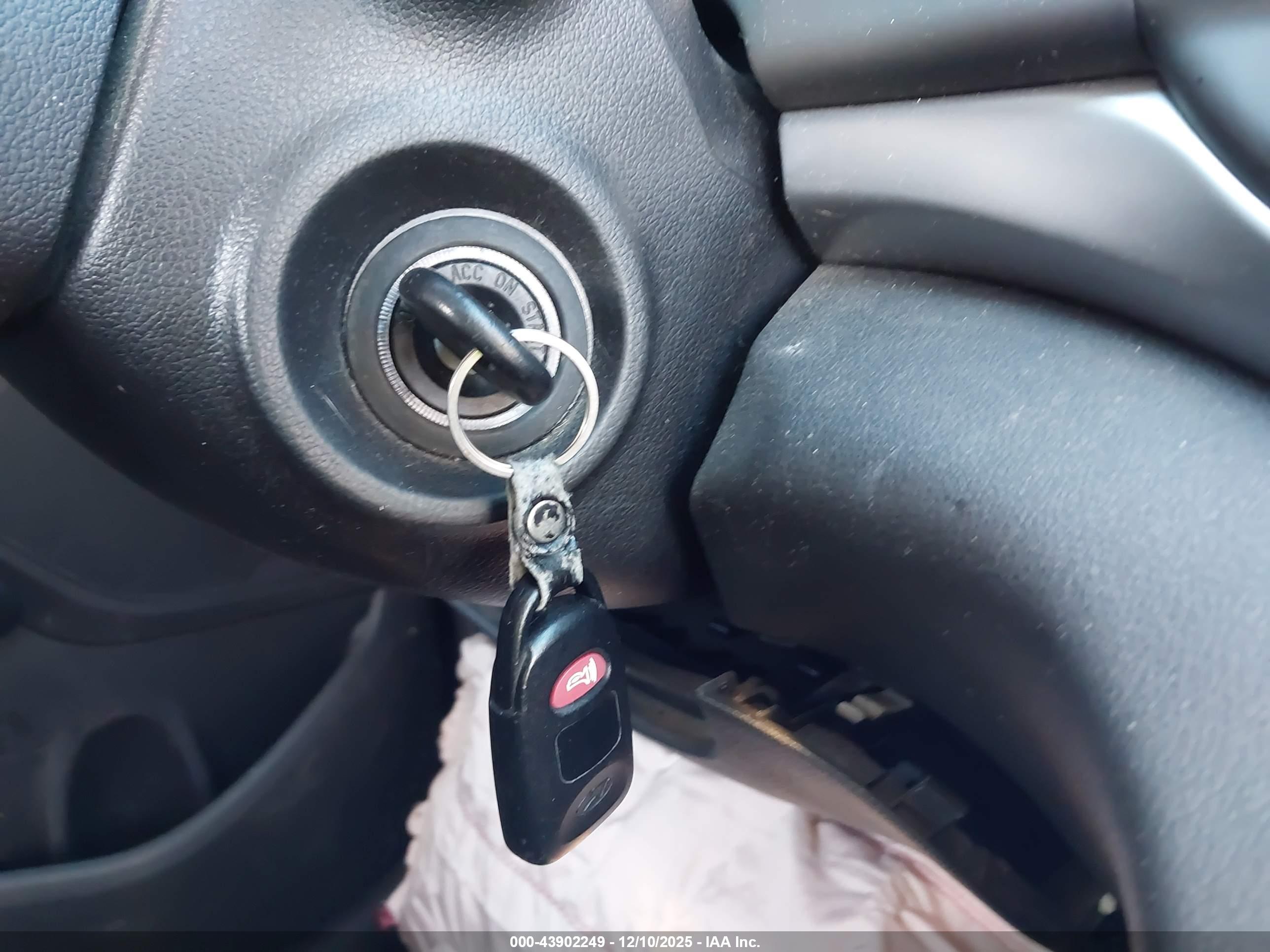 HYUNDAI ELANTRA image 11