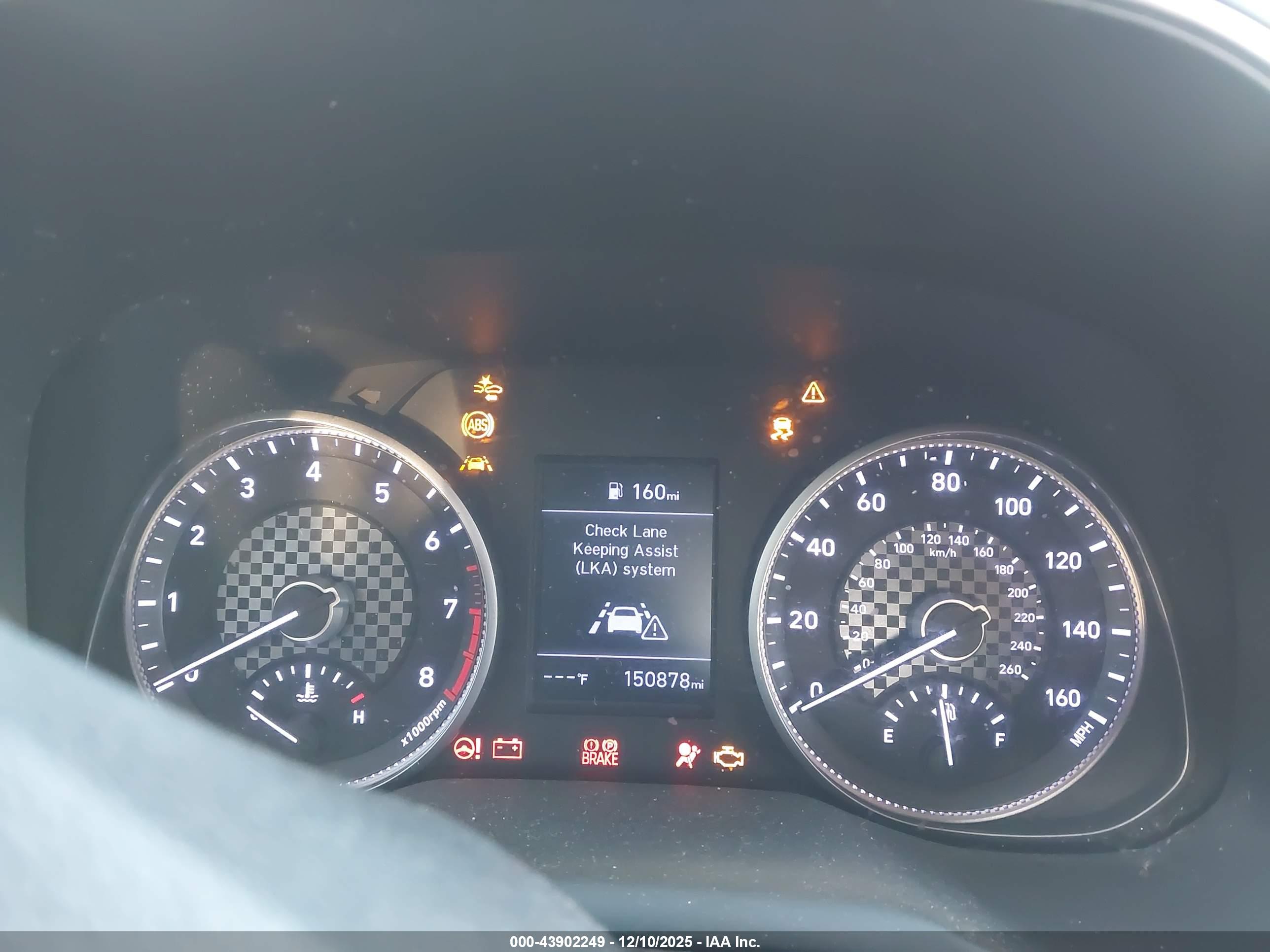 HYUNDAI ELANTRA image 7