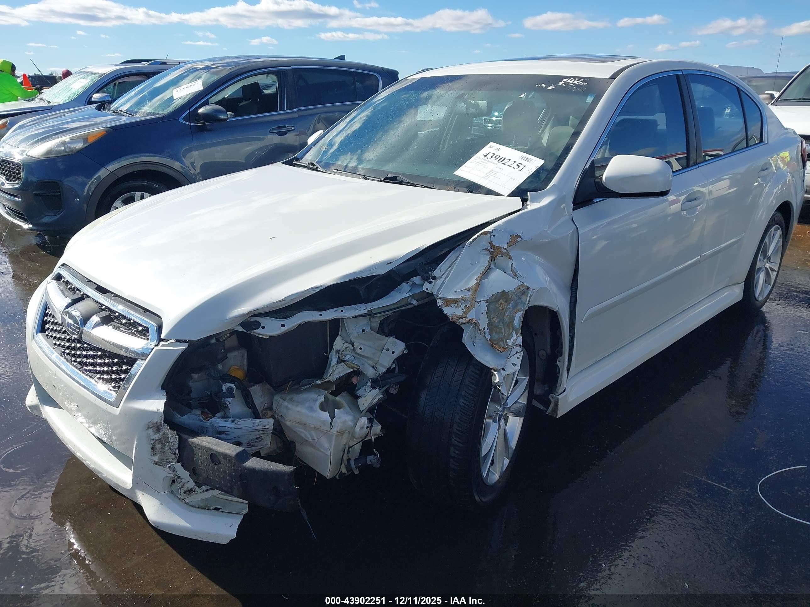 SUBARU LEGACY image 6