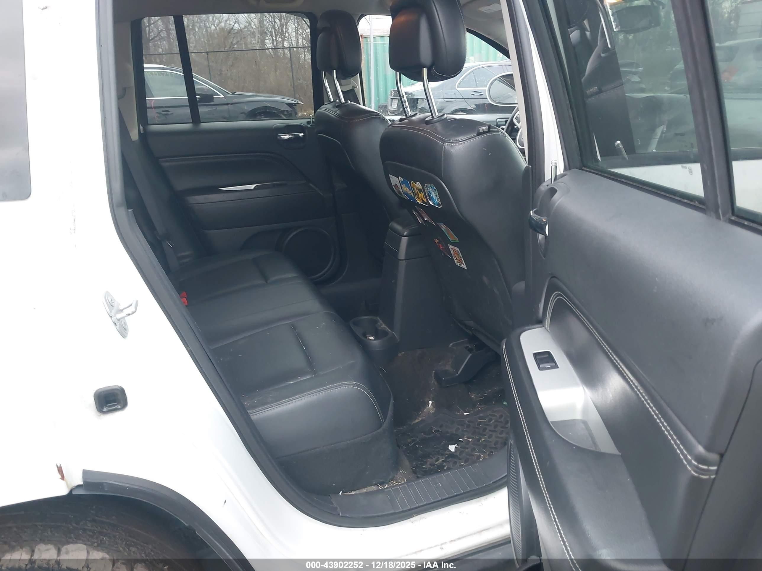 JEEP COMPASS image 8