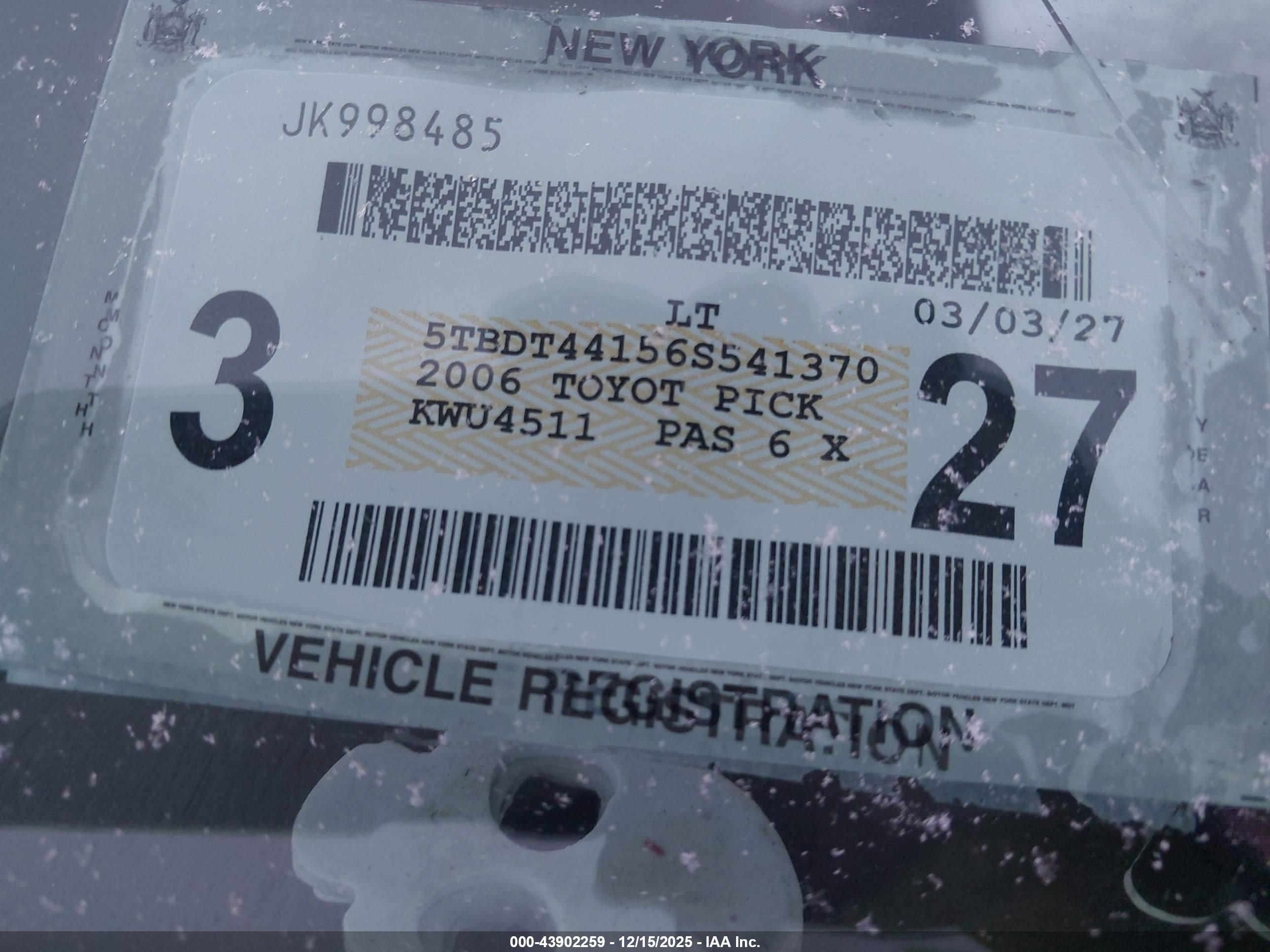 TOYOTA TUNDRA image 9