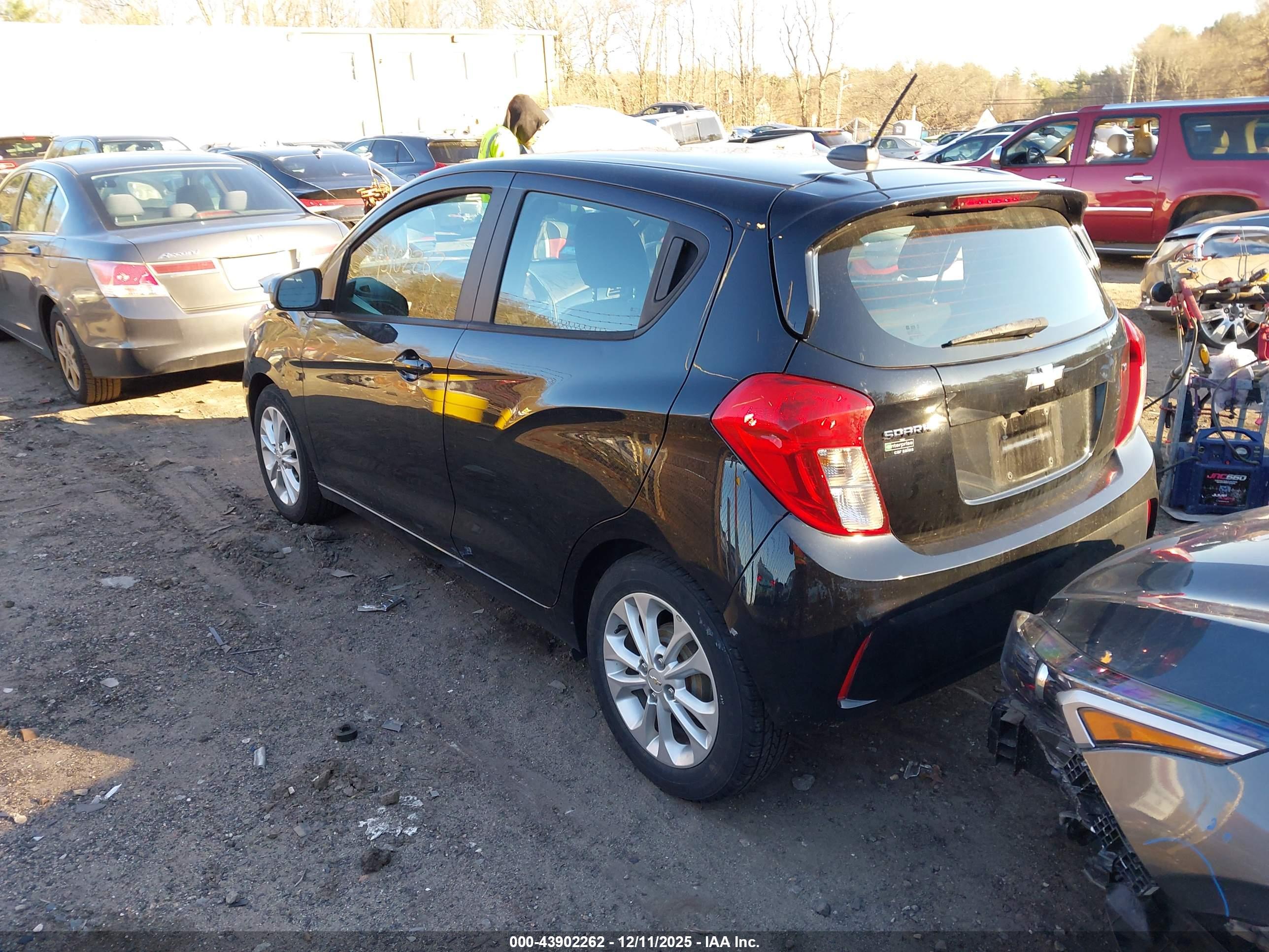 CHEVROLET SPARK image 3