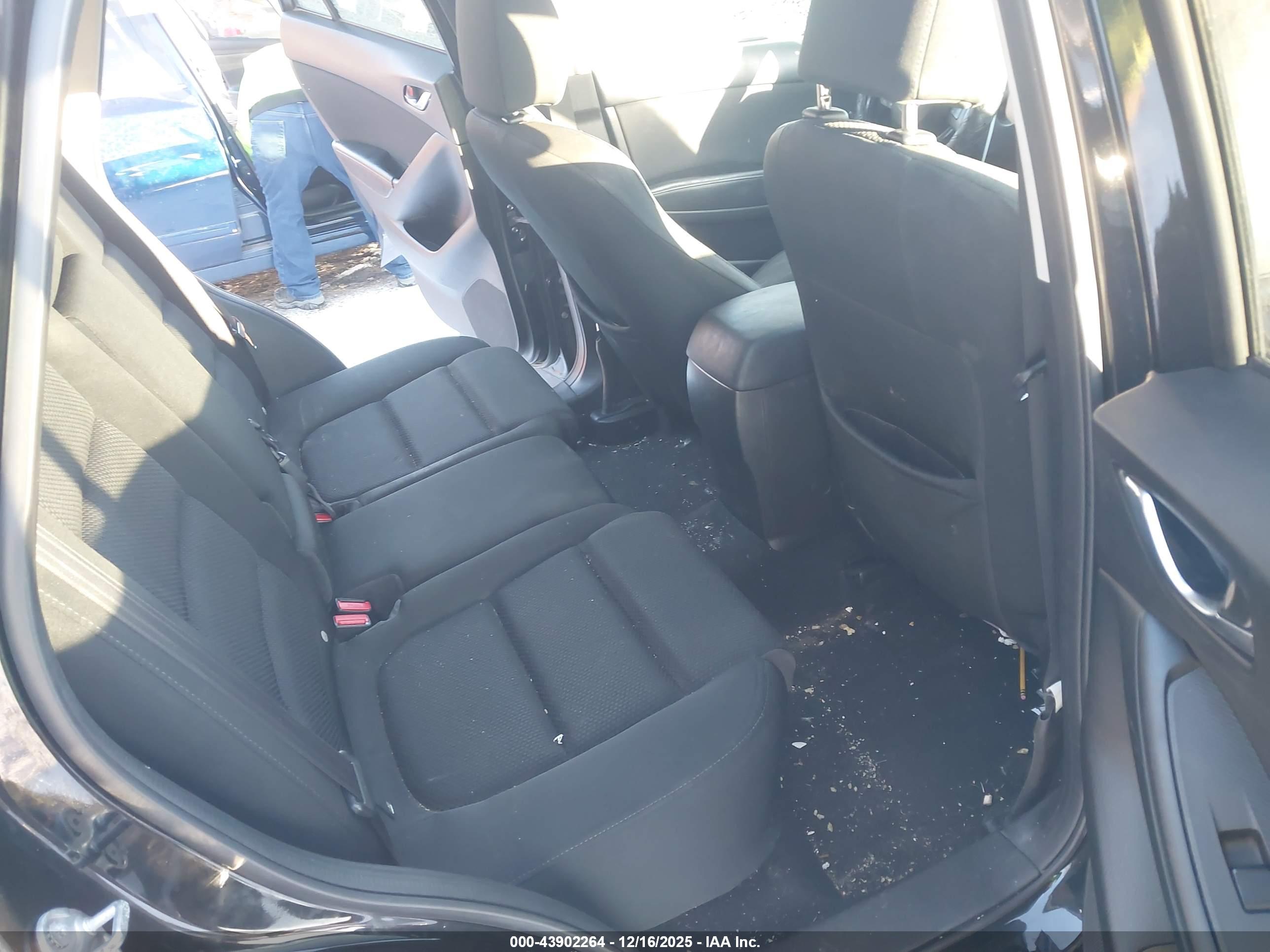 MAZDA CX-5 image 8