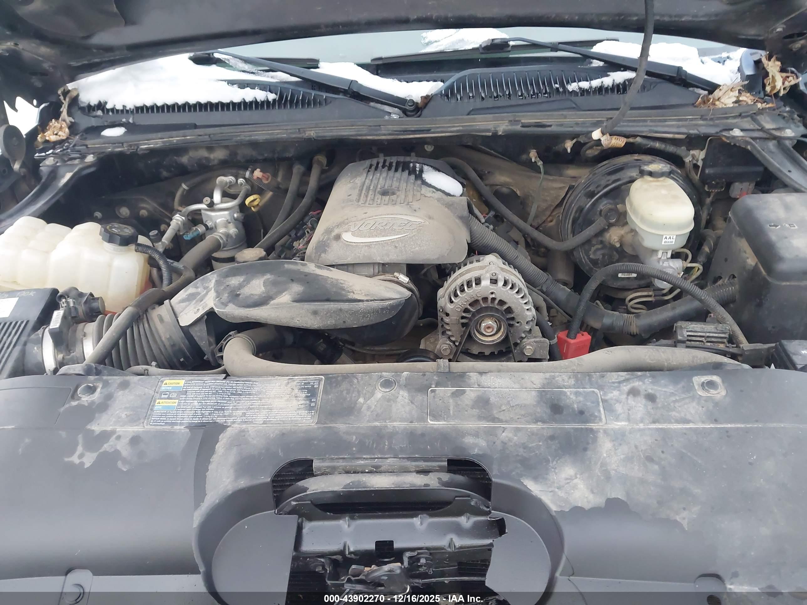 CHEVROLET SILVERADO image 10