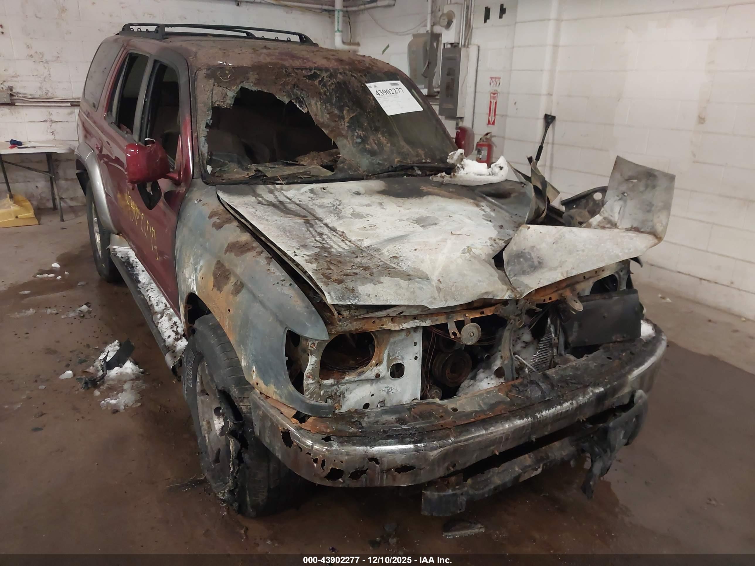 TOYOTA 4RUNNER image 6