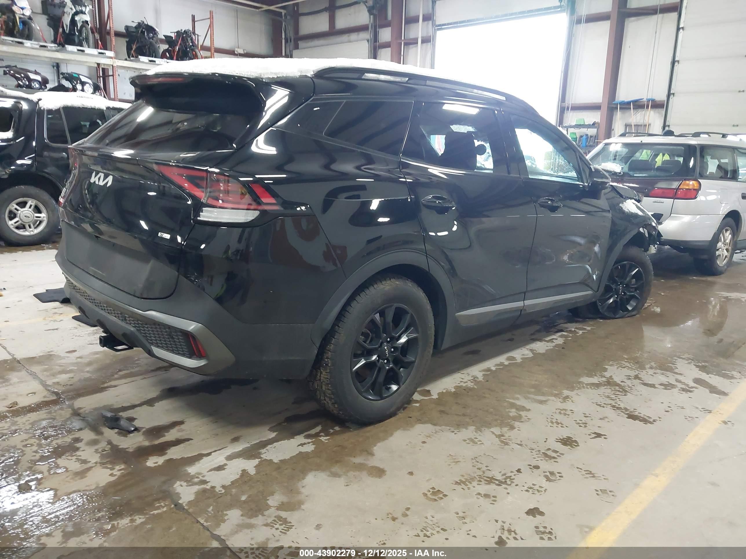 KIA SPORTAGE image 4