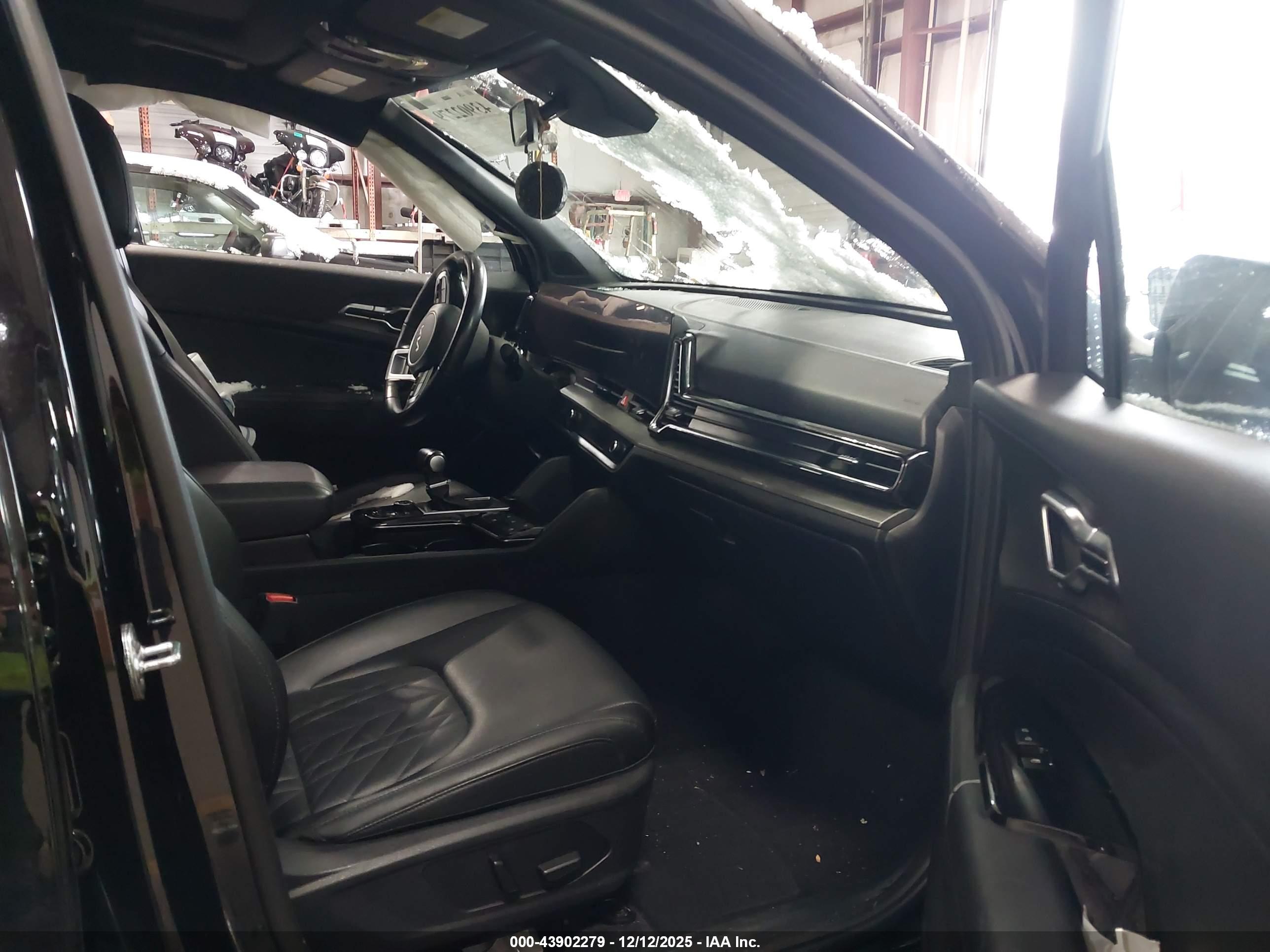 KIA SPORTAGE image 5