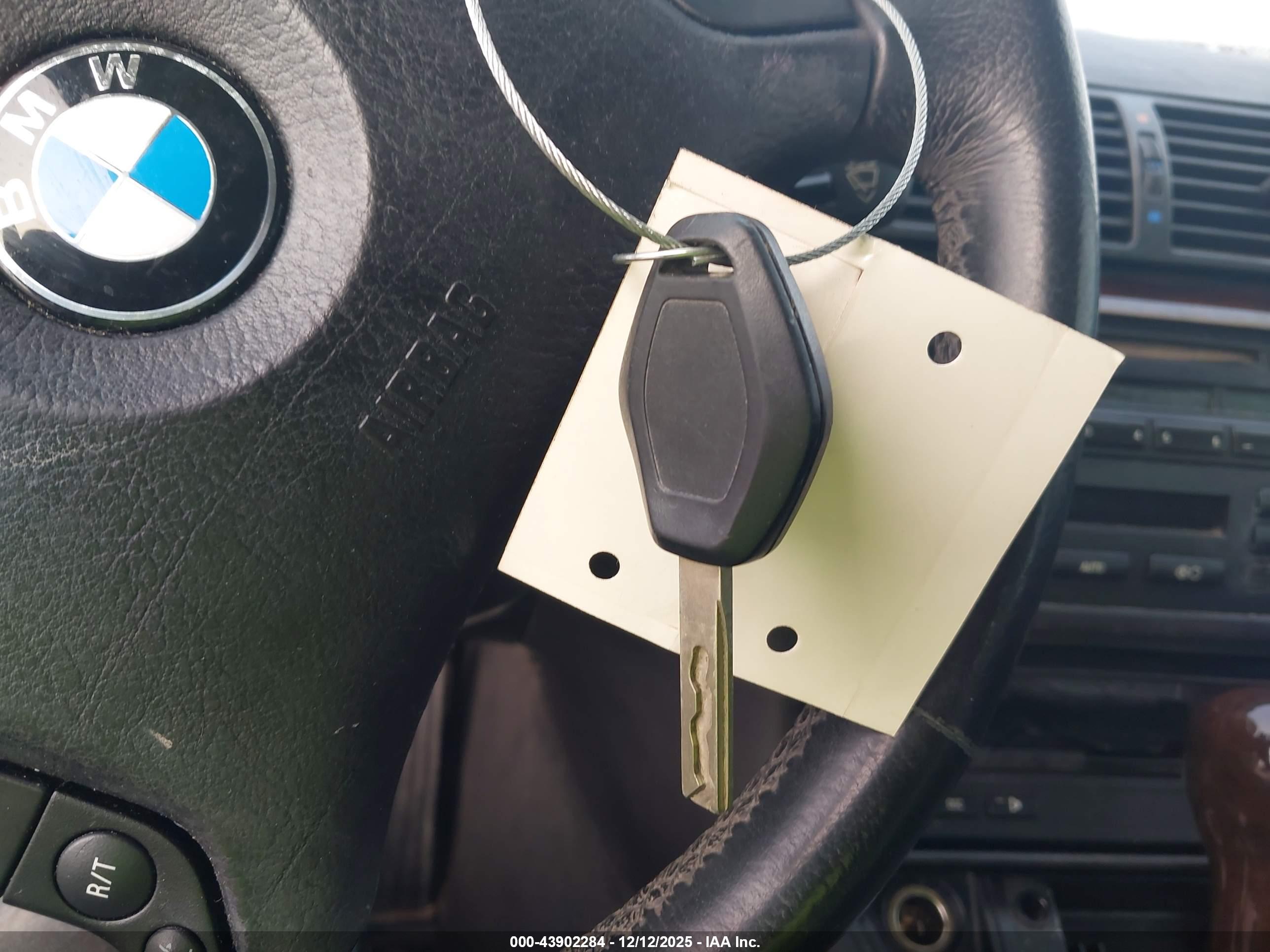 BMW 330I image 11