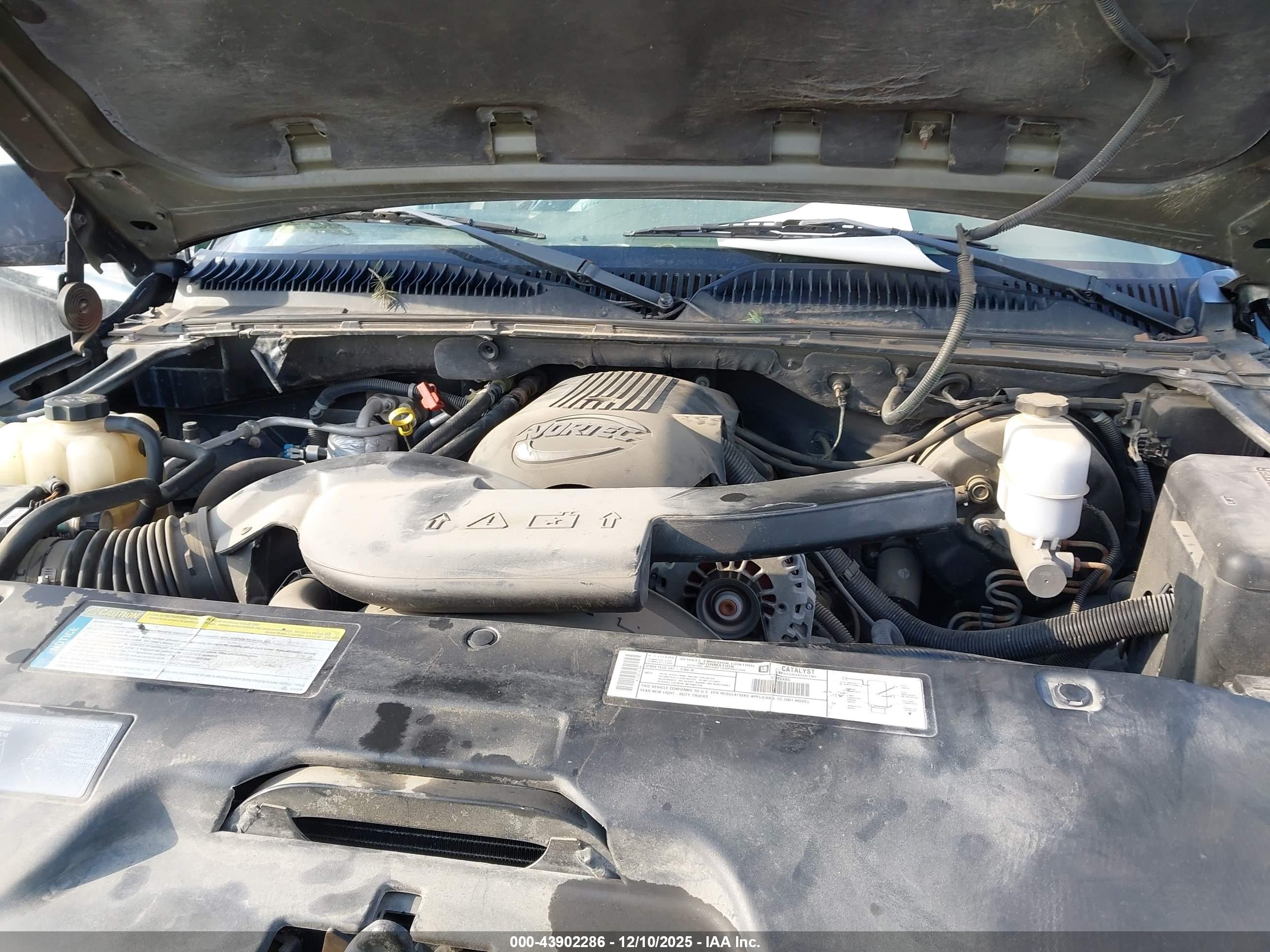 GMC YUKON image 10