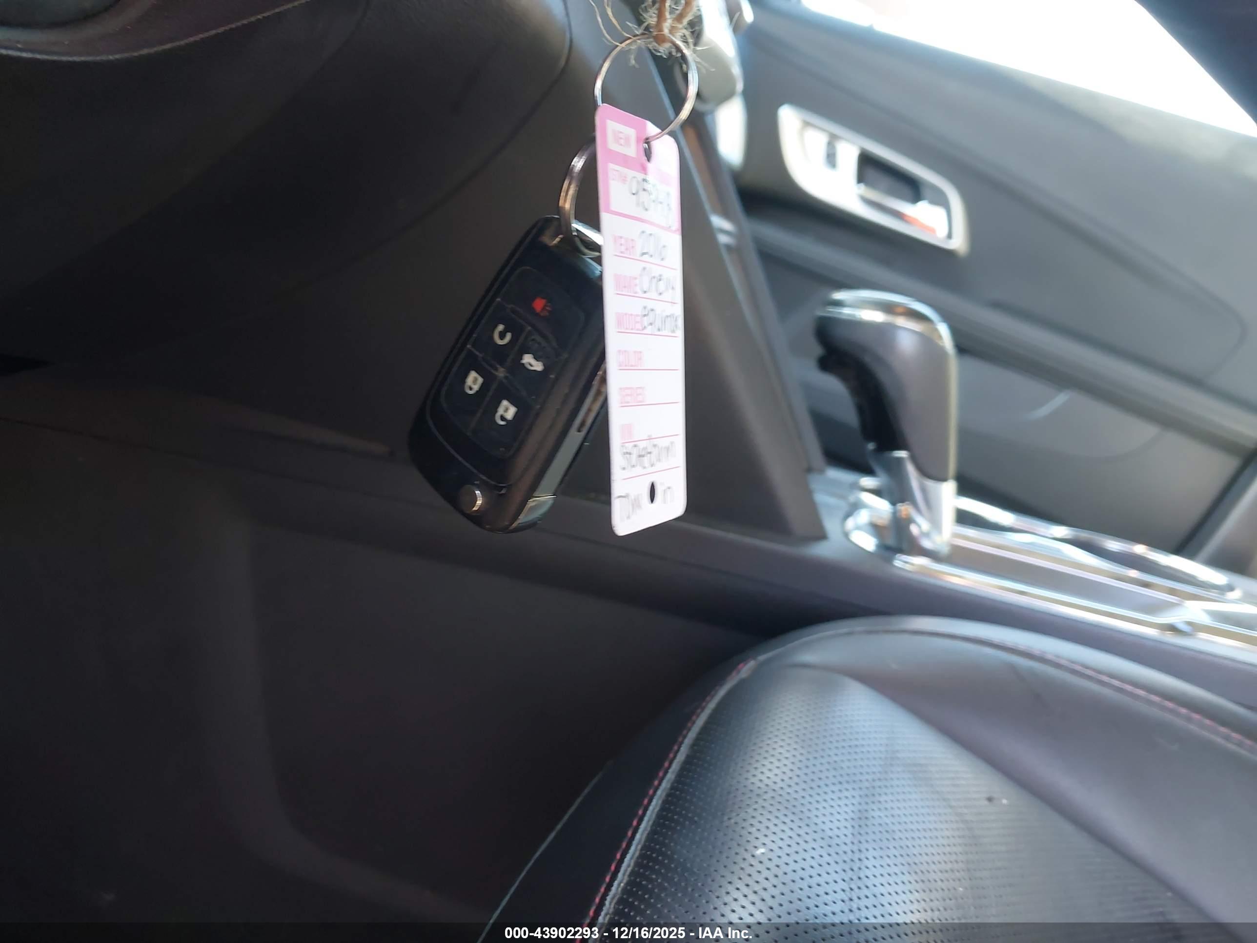 CHEVROLET EQUINOX image 11