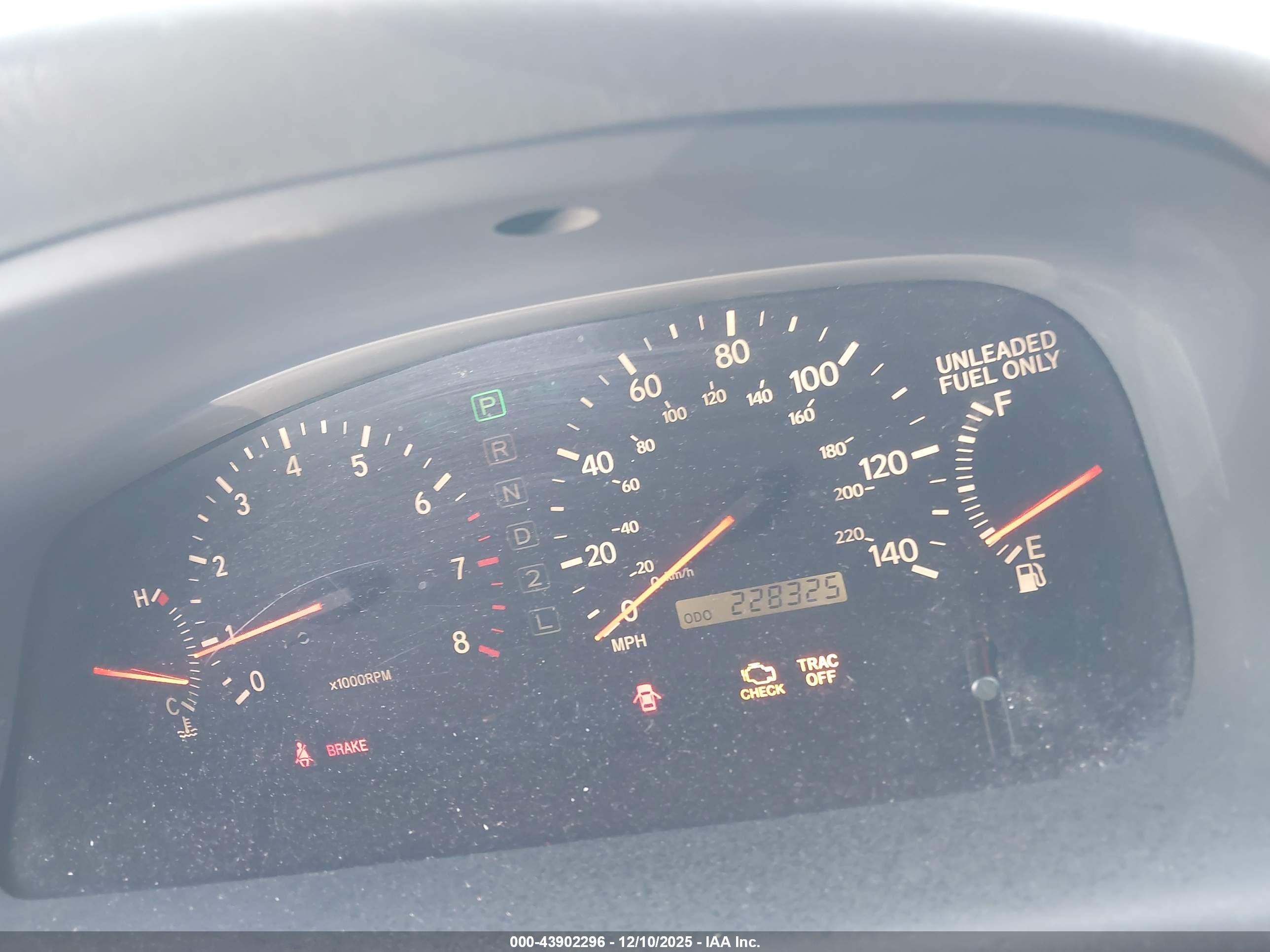 LEXUS ES image 7