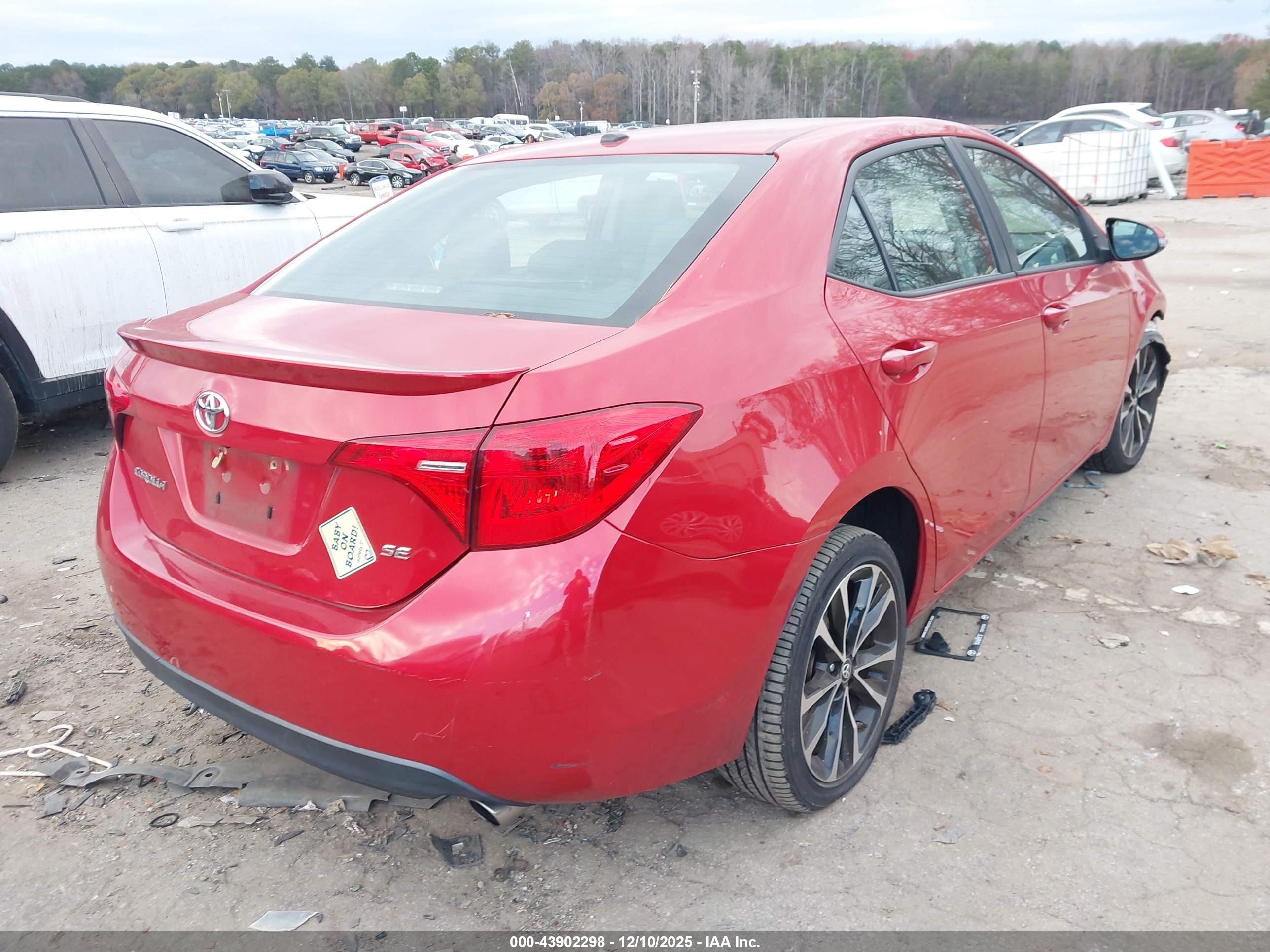 TOYOTA COROLLA image 4