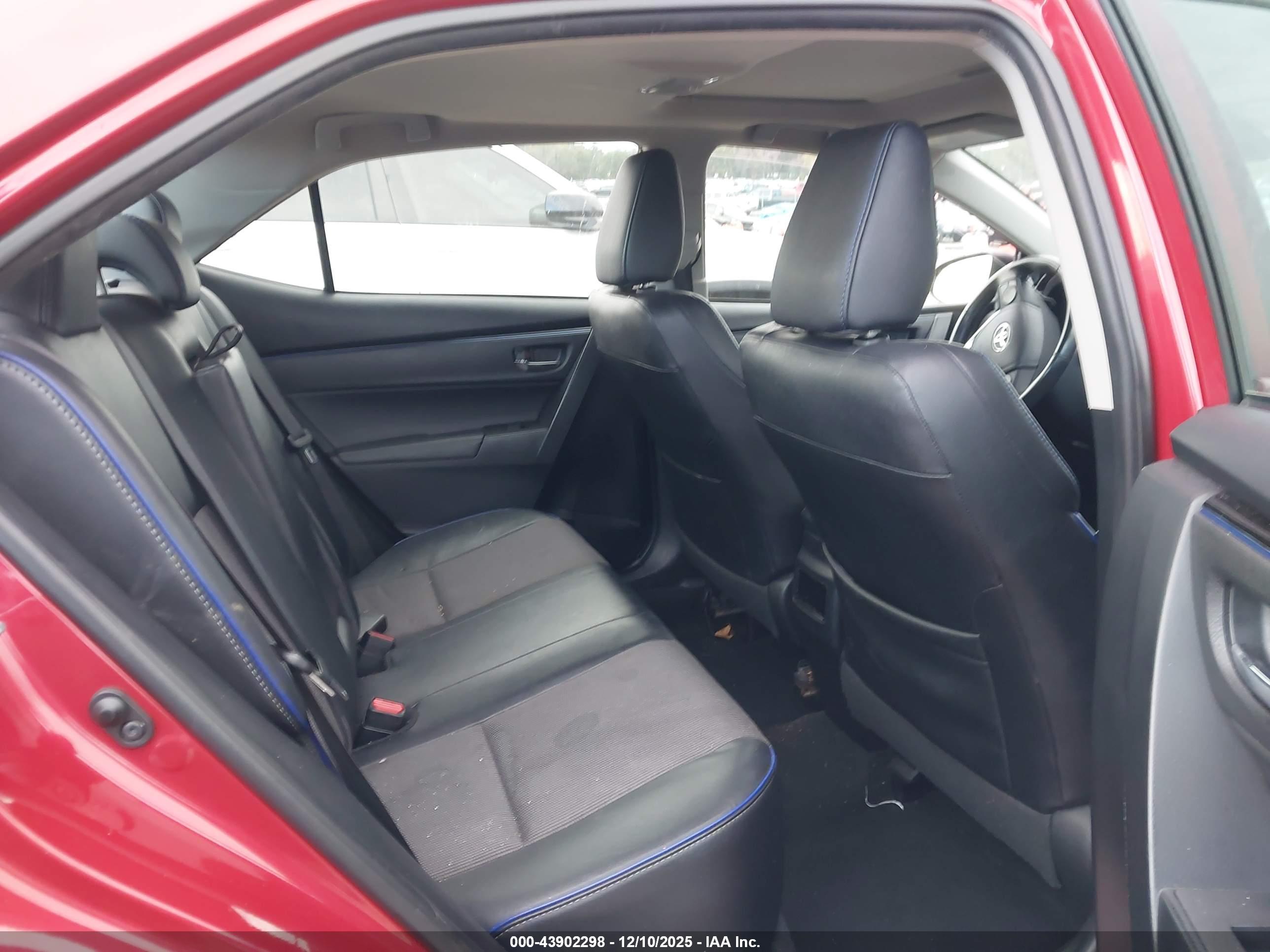 TOYOTA COROLLA image 8