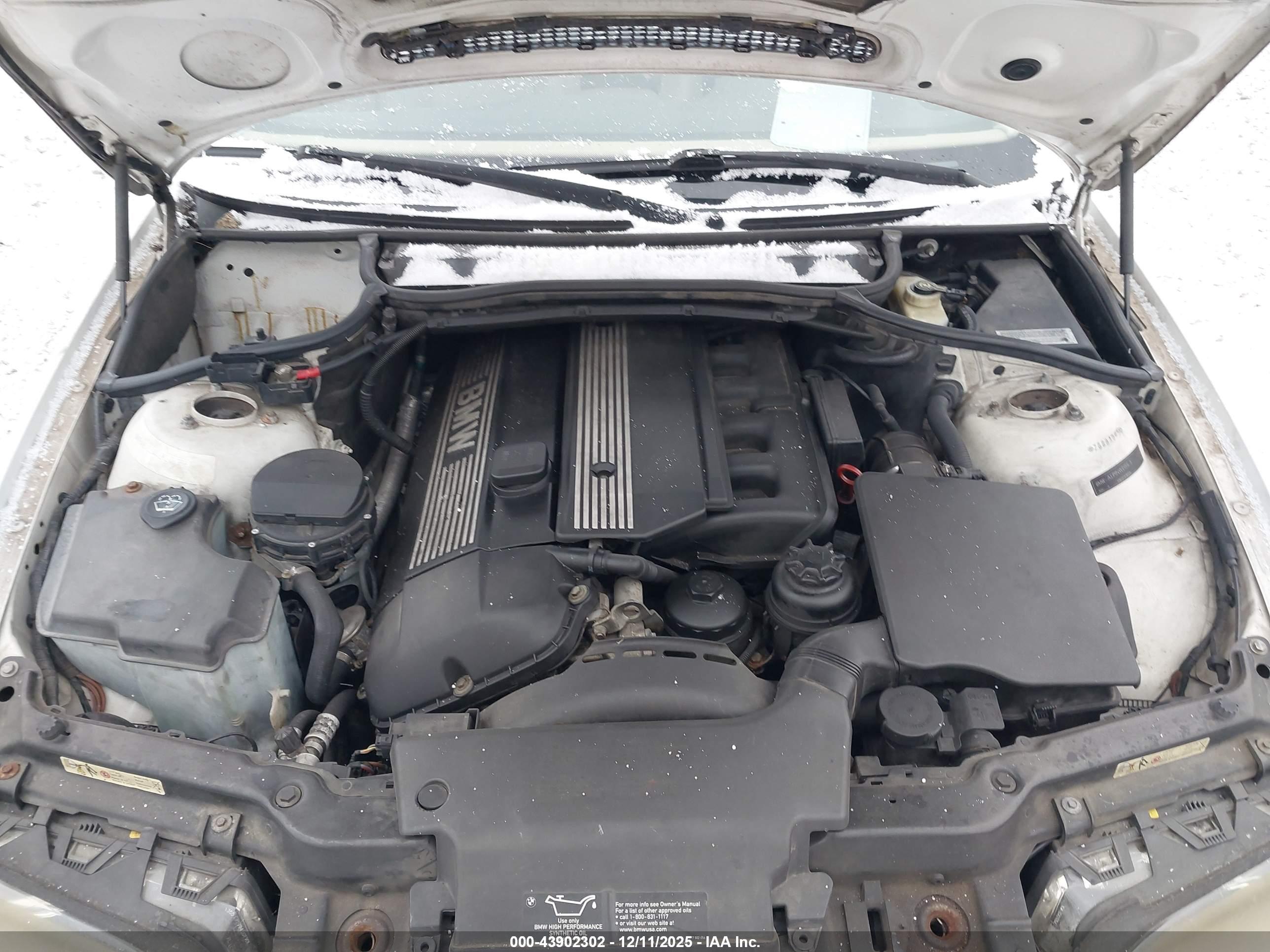 BMW 325I image 10