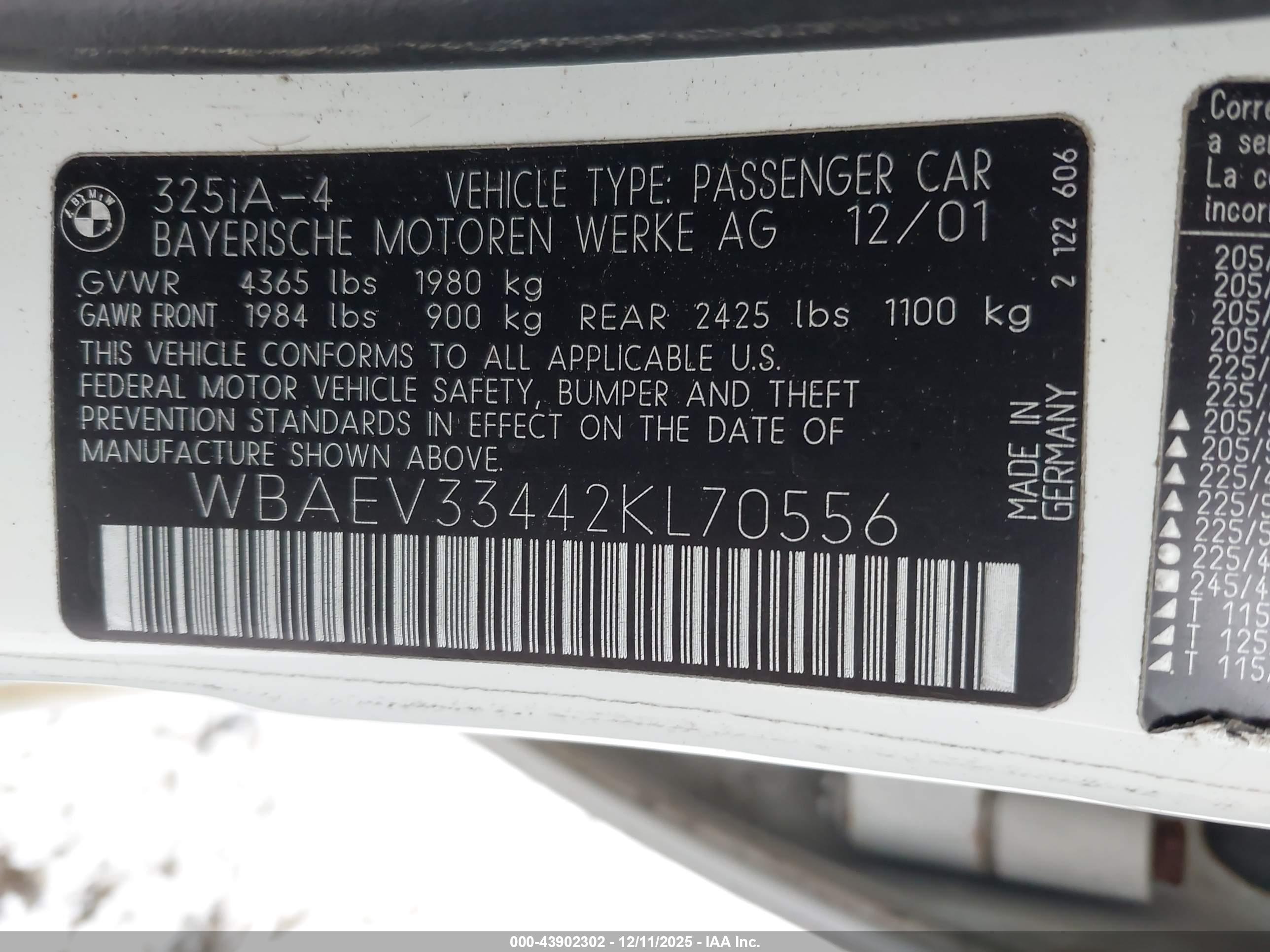 BMW 325I image 9