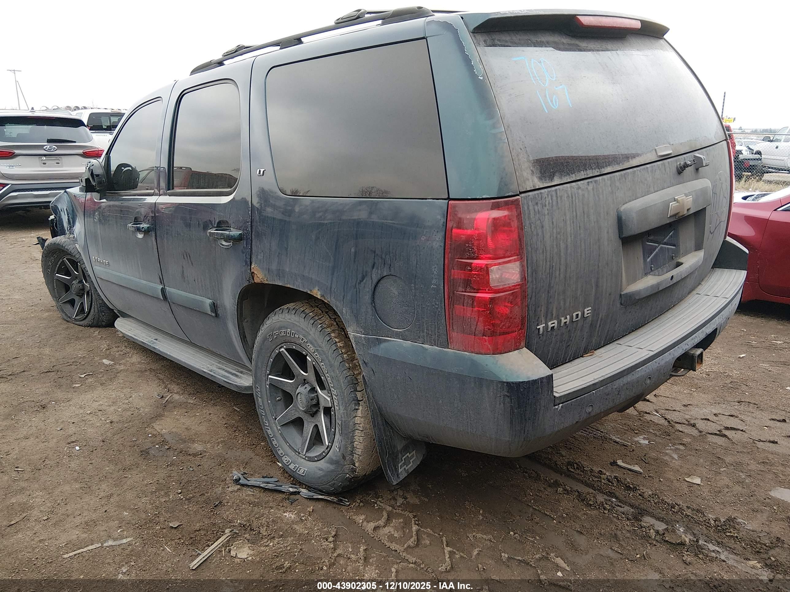 CHEVROLET TAHOE image 3