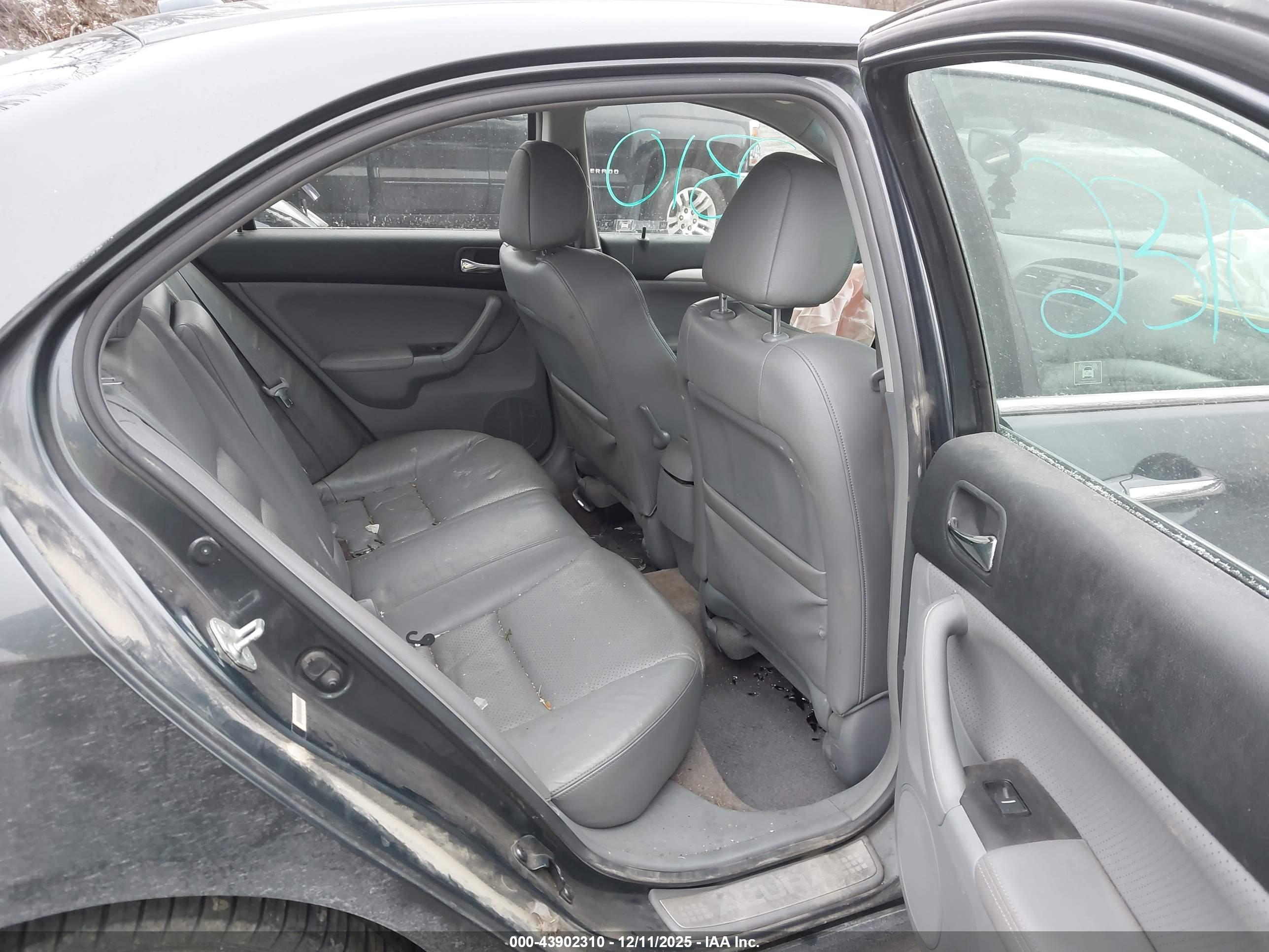 ACURA TSX image 8