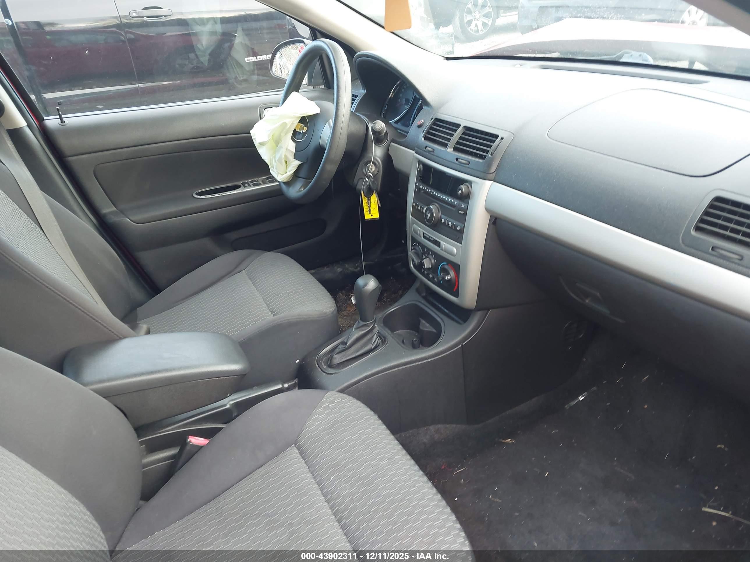 CHEVROLET COBALT image 5
