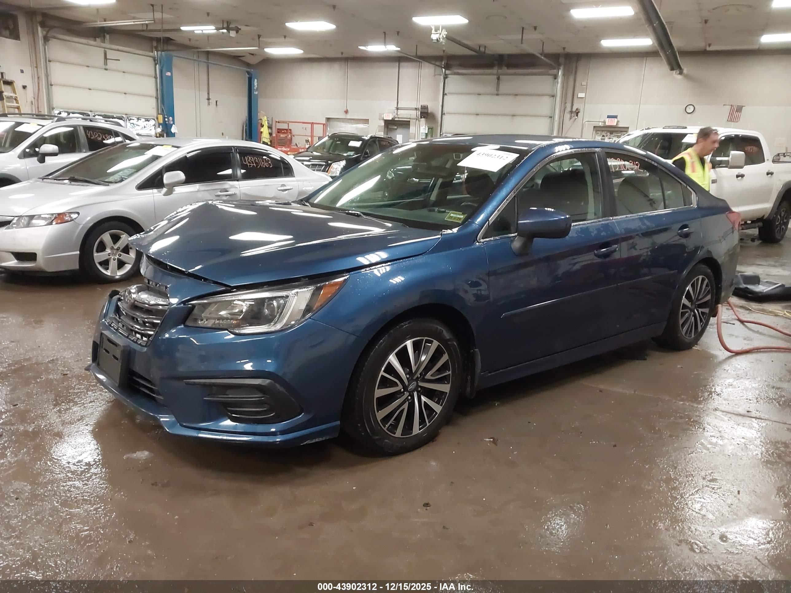 SUBARU LEGACY image 2