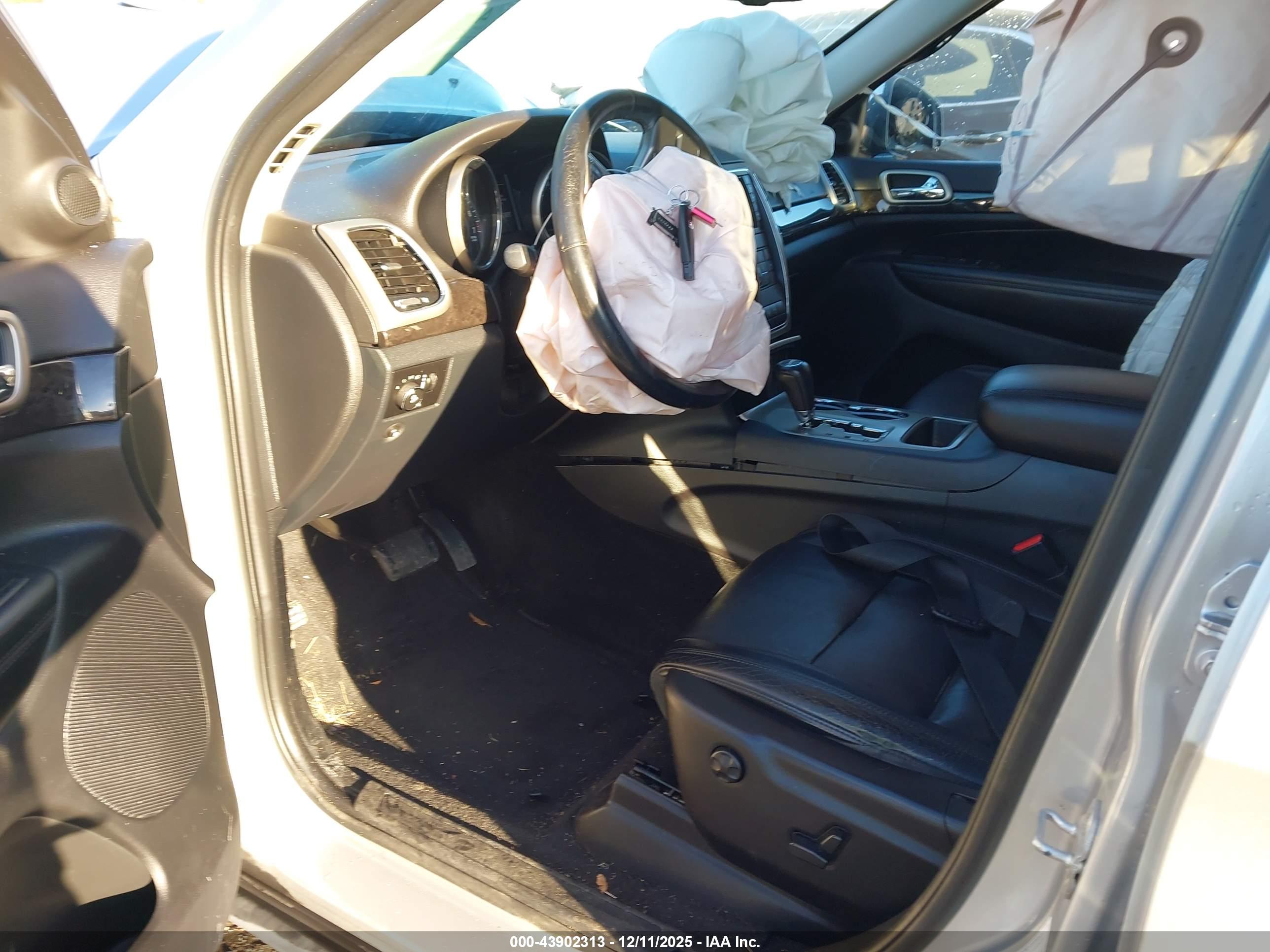 JEEP GRAND image 5
